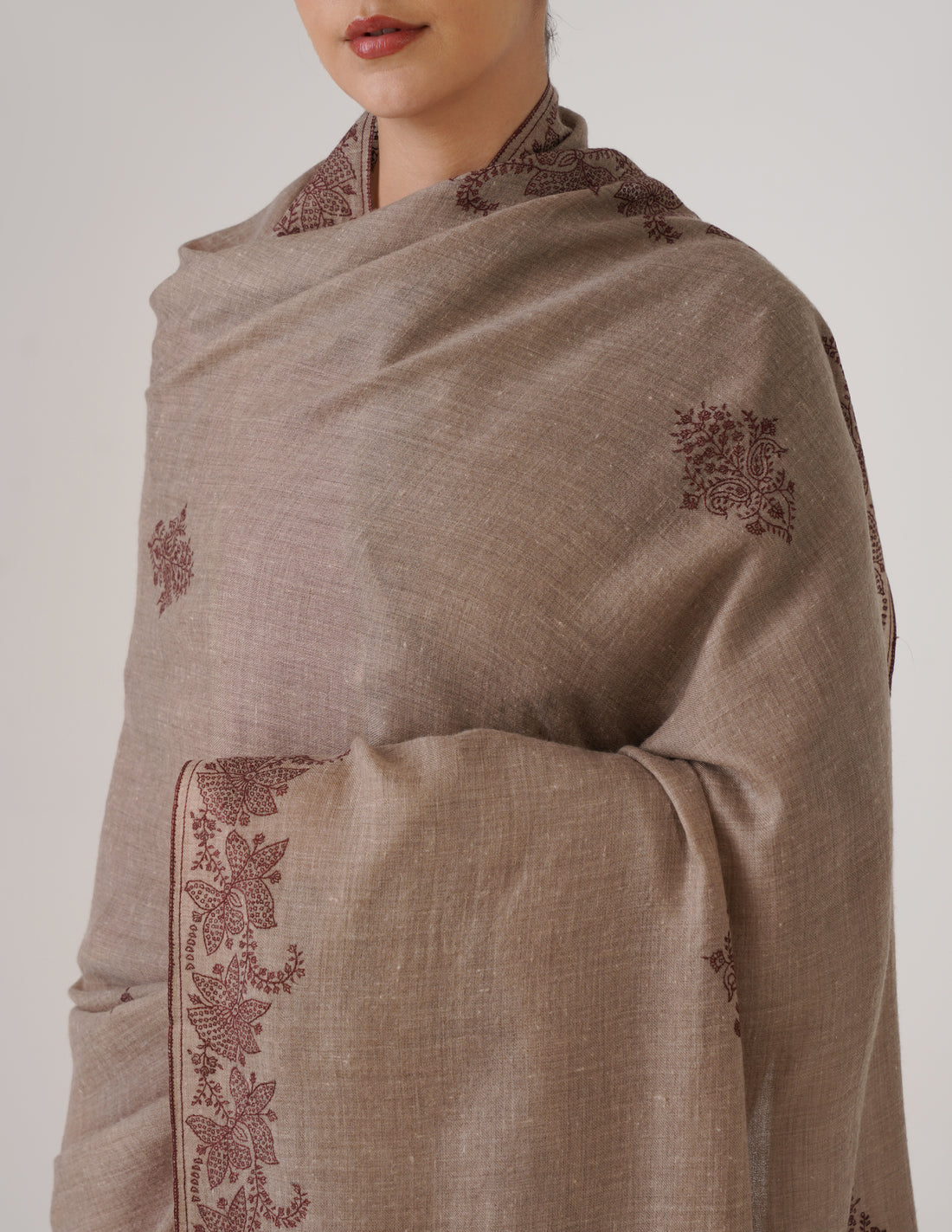 Kashmiri Handwoven Pashmina Sozni Shawl Bootidar – Natural | Brown Heritage - Kashmir Box