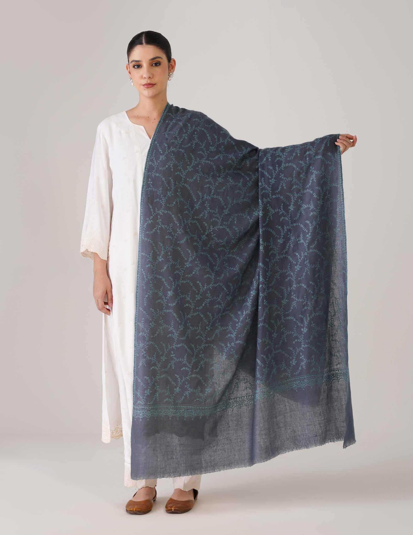 Kashmiri Handwoven Pashmina Sozni Shawl Jaalidar – Blue Grey | Sea Green Heritage - Kashmir Box