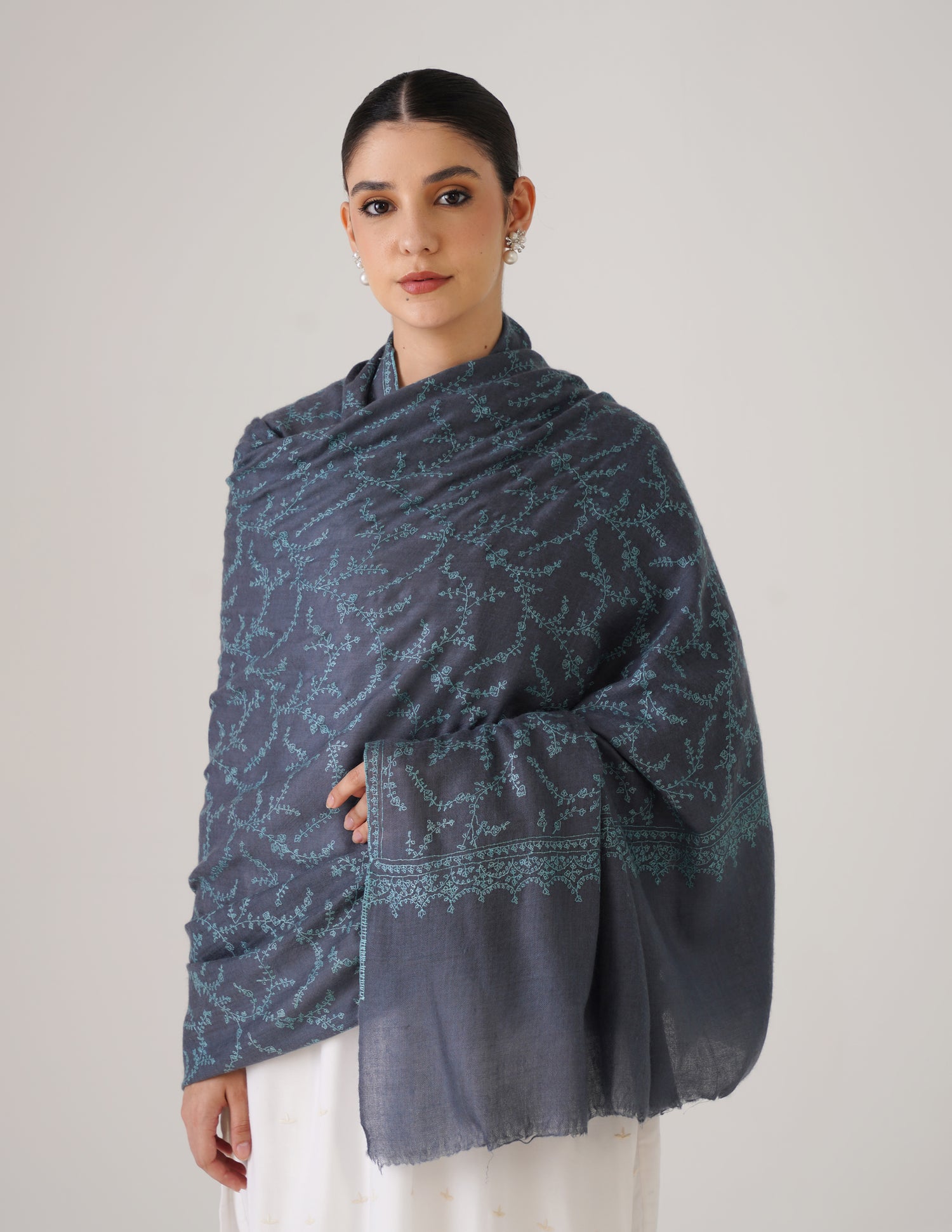 Kashmiri Handwoven Pashmina Sozni Shawl Jaalidar – Blue Grey | Sea Green Heritage - Kashmir Box