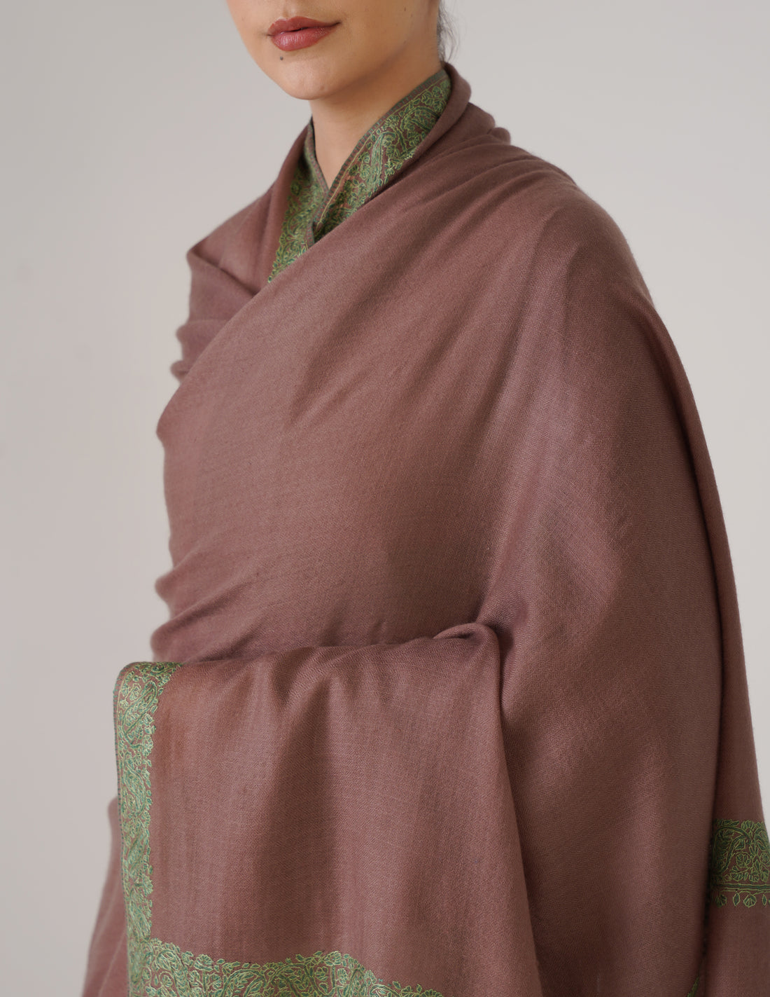 Kashmiri Handwoven Pashmina Sozni Shawl Doredaar – Saddle Brown | Green Heritage - Kashmir Box