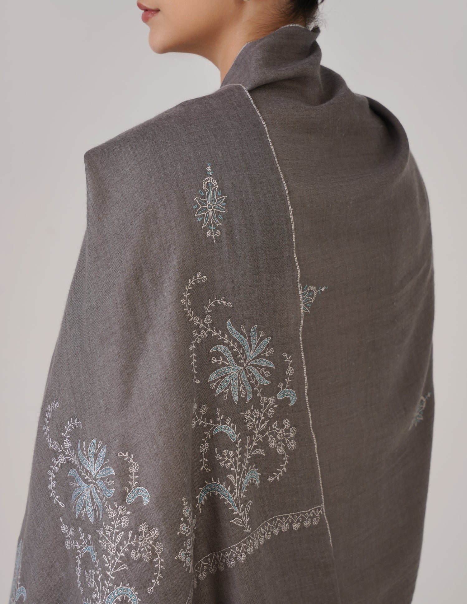 Kashmiri Handwoven Pashmina Sozni Shawl Bootidar – Grey | Blue &amp; Light Grey Heritage - Kashmir Box