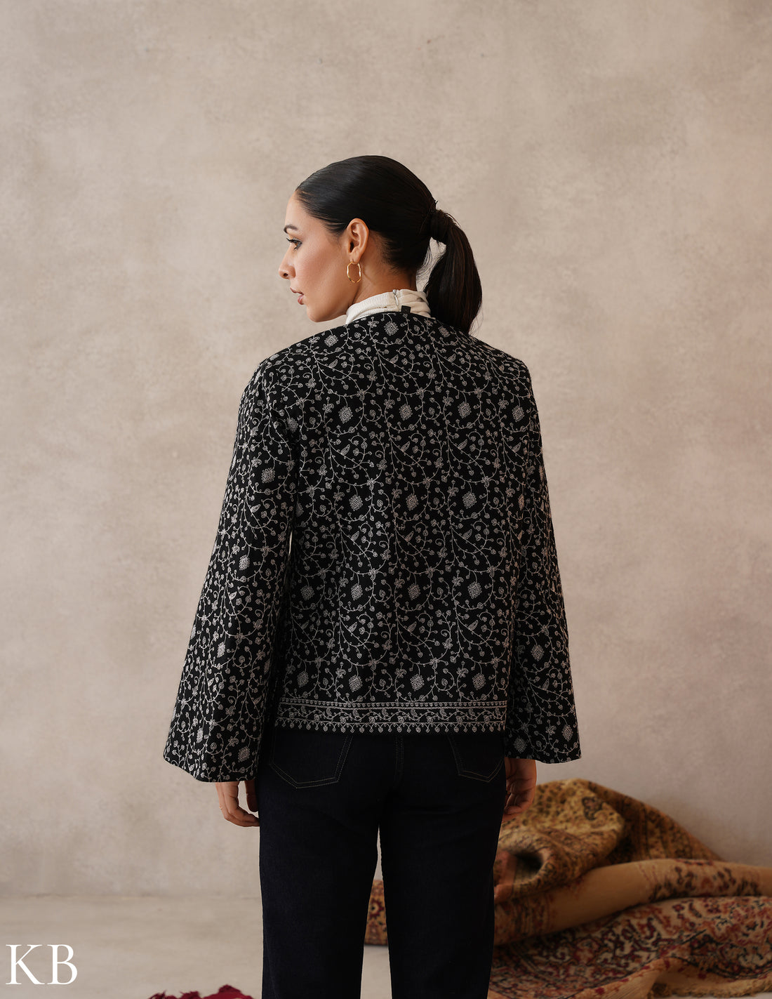 Nayaab Classic Black Kashmiri Sozni Fine Wool Cape Jacket - Kashmir Box