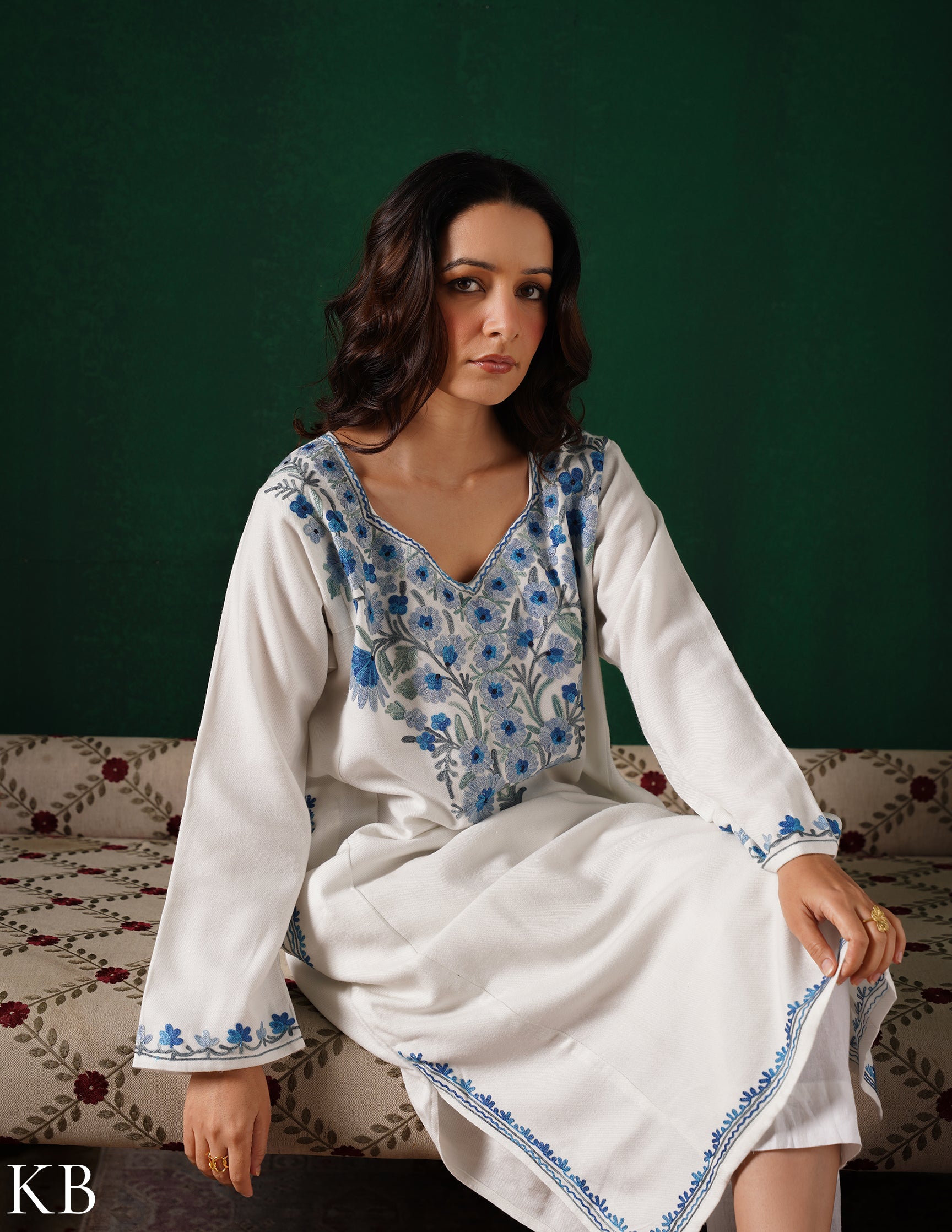Kashmiri Blue &amp; Grey Aari Embroidered Woollen Phiran – White | Timeless Winter Wear - Kashmir Box