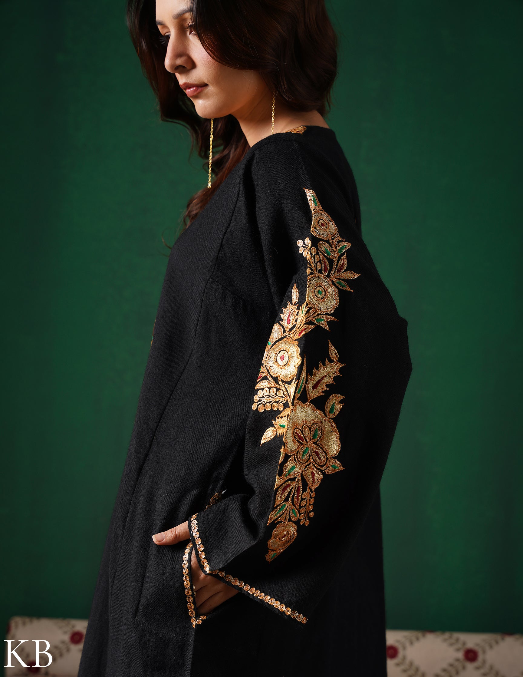 Kashmiri Golden Boti Tilla Embroidered Woollen Phiran – Black | Handcrafted Heritage - Kashmir Box