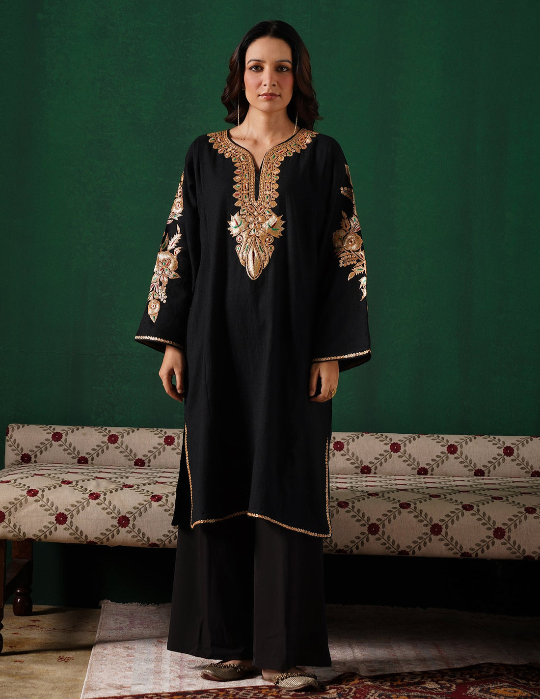 Kashmiri Golden Boti Tilla Embroidered Woollen Phiran – Black | Handcrafted Heritage - Kashmir Box