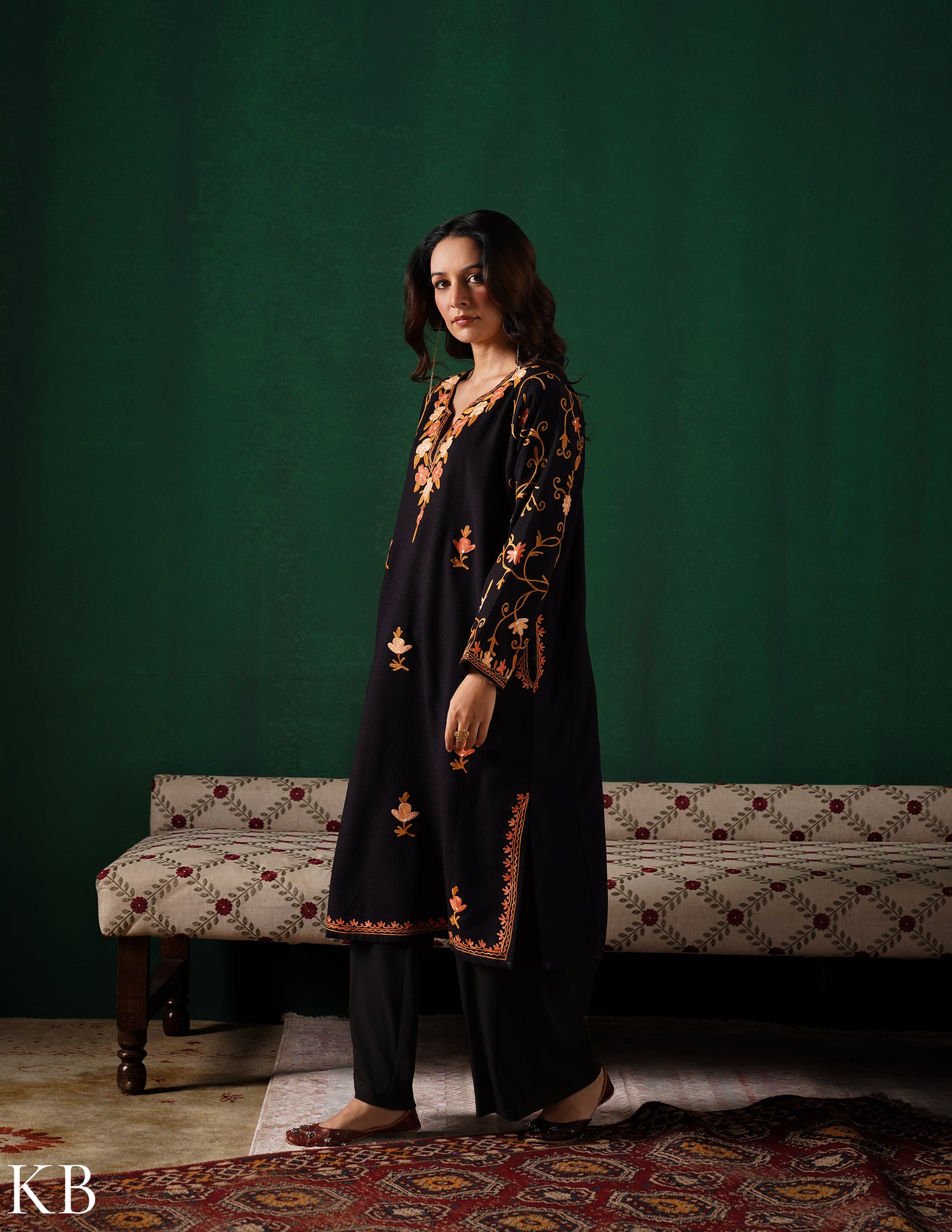 Kashmiri Pink &amp; Brown Aari Embroidered Woollen Phiran – Black | Timeless Winter Wear - Kashmir Box