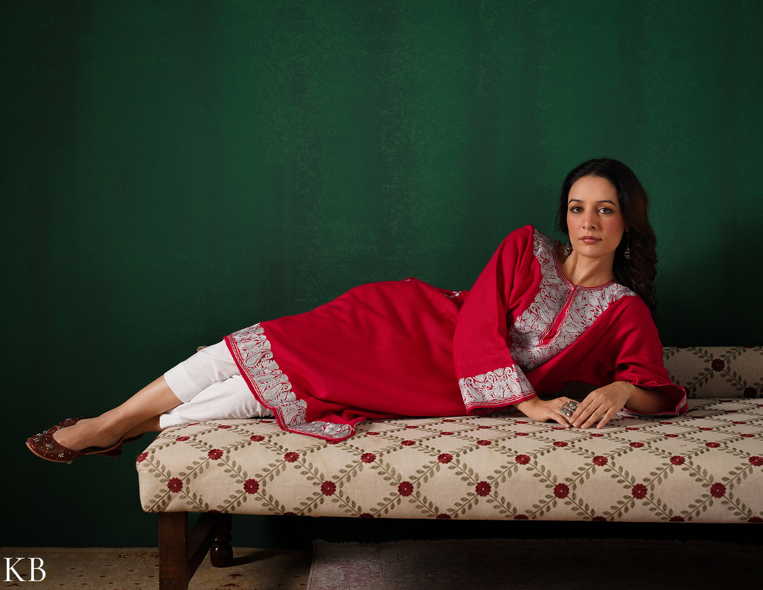 Kashmiri Silver Zari Embroidered Woollen Phiran – Pink | Handcrafted Heritage - Kashmir Box