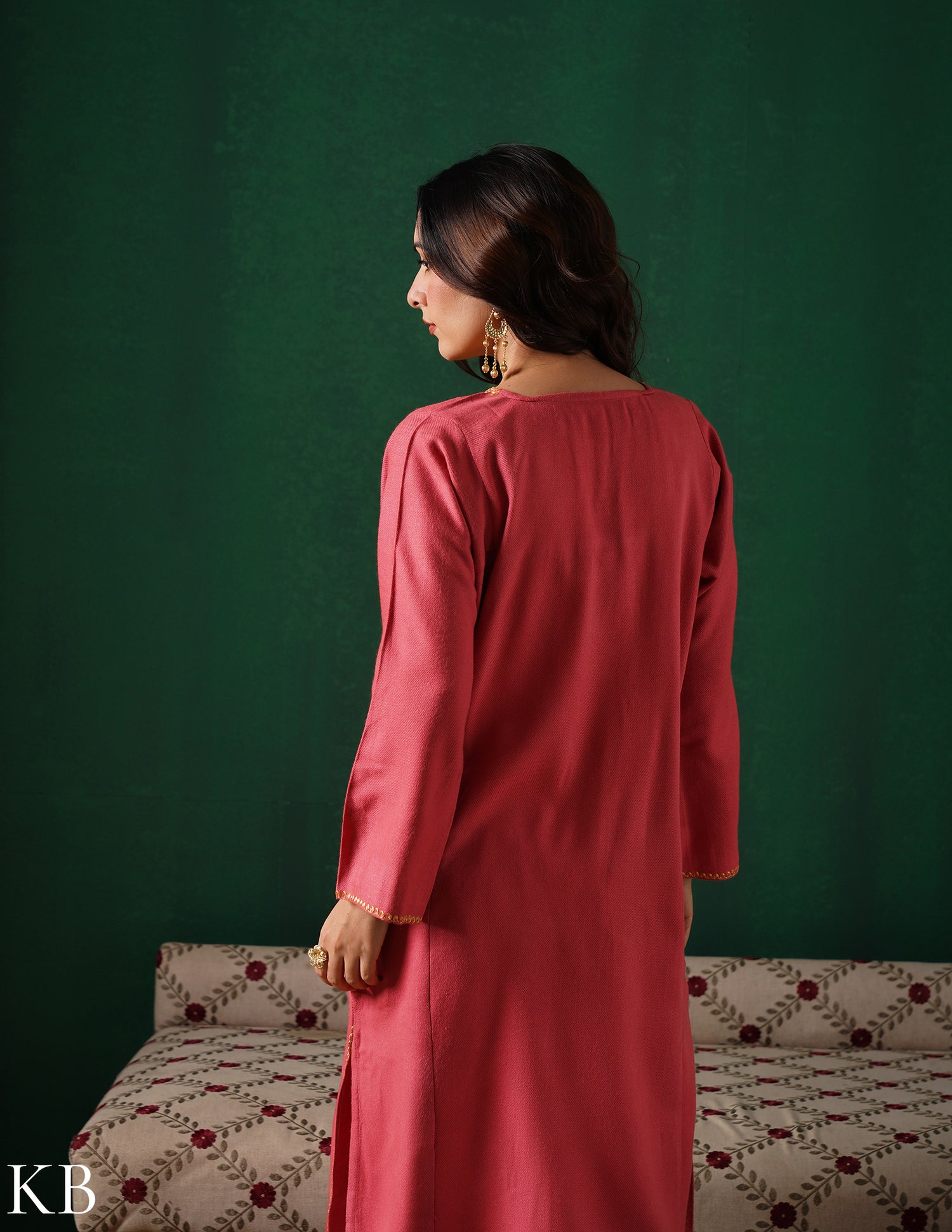 Kashmiri Golden Boti Tilla Embroidered Woollen Phiran – Pink | Handcrafted Heritage - Kashmir Box