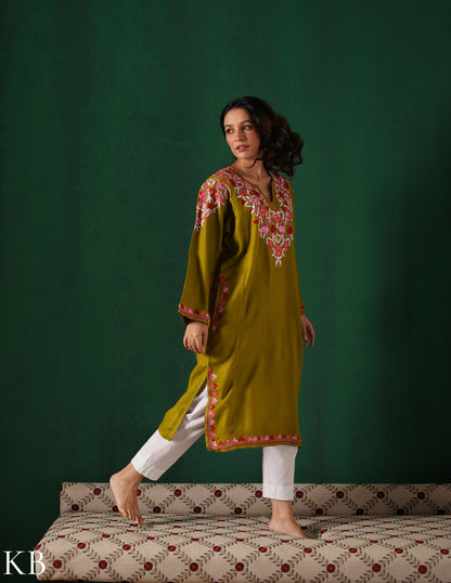 Kashmiri Multi Colour Aari Embroidered Woollen Phiran – Green | Timeless Winter Wear - Kashmir Box