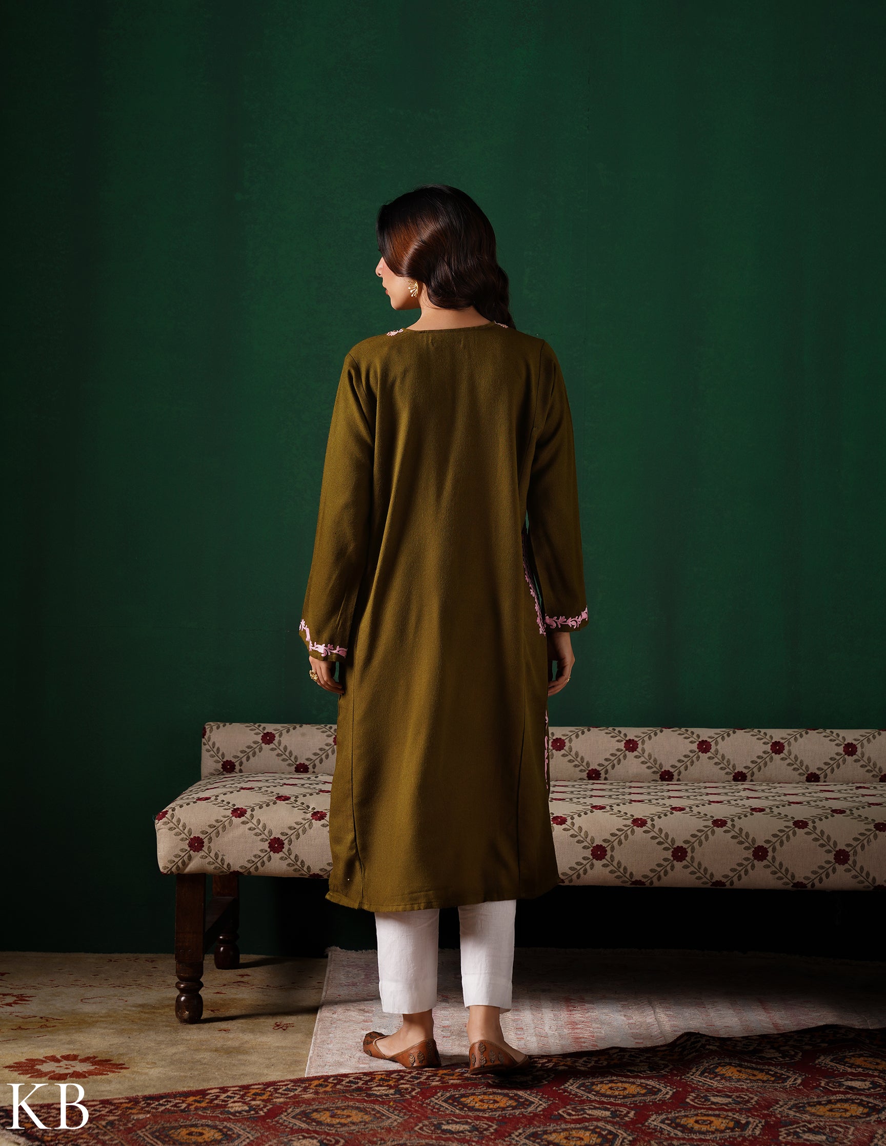 Kashmiri Light Pink Aari Embroidered Woollen Phiran – Olive Green | Timeless Winter Wear - Kashmir Box