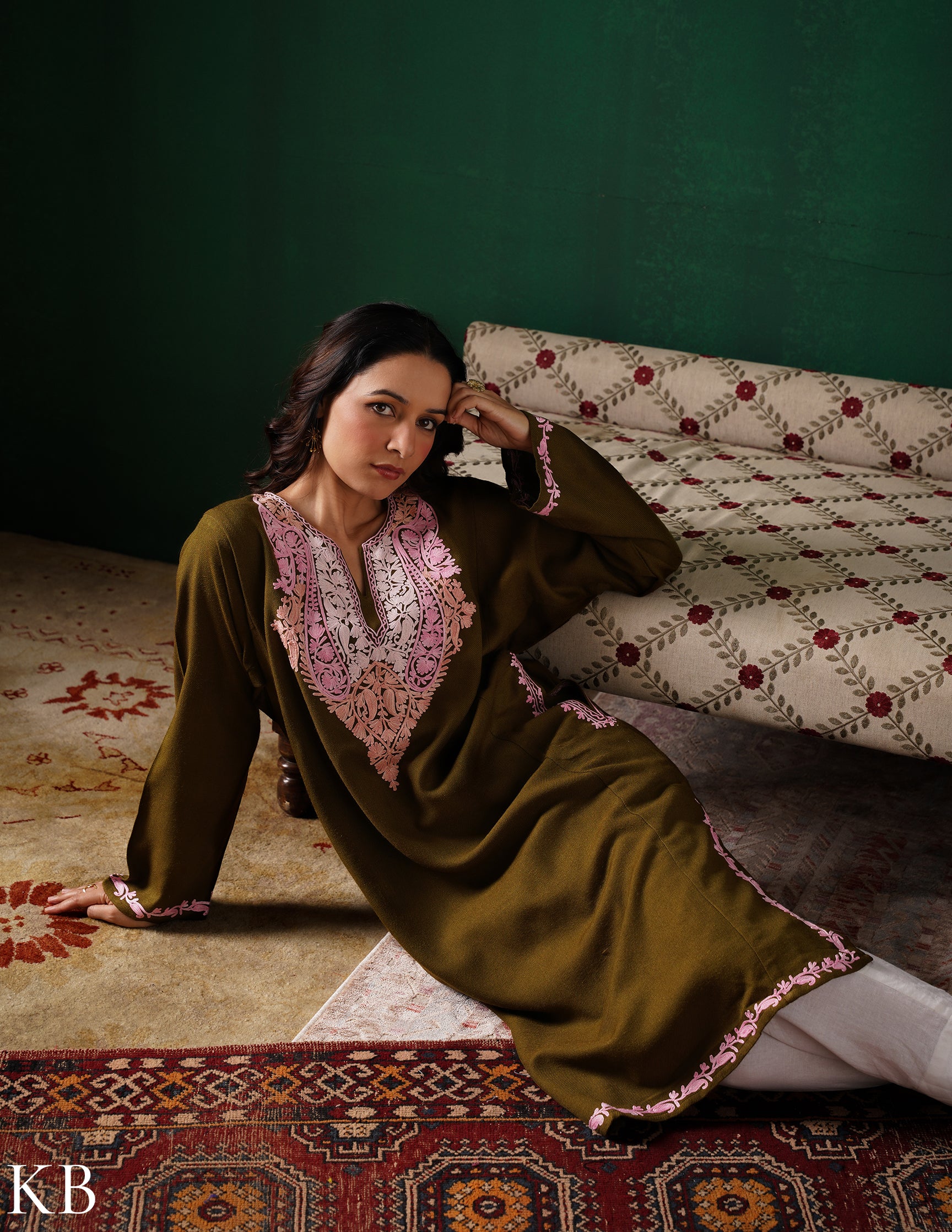 Kashmiri Light Pink Aari Embroidered Woollen Phiran – Olive Green | Timeless Winter Wear - Kashmir Box