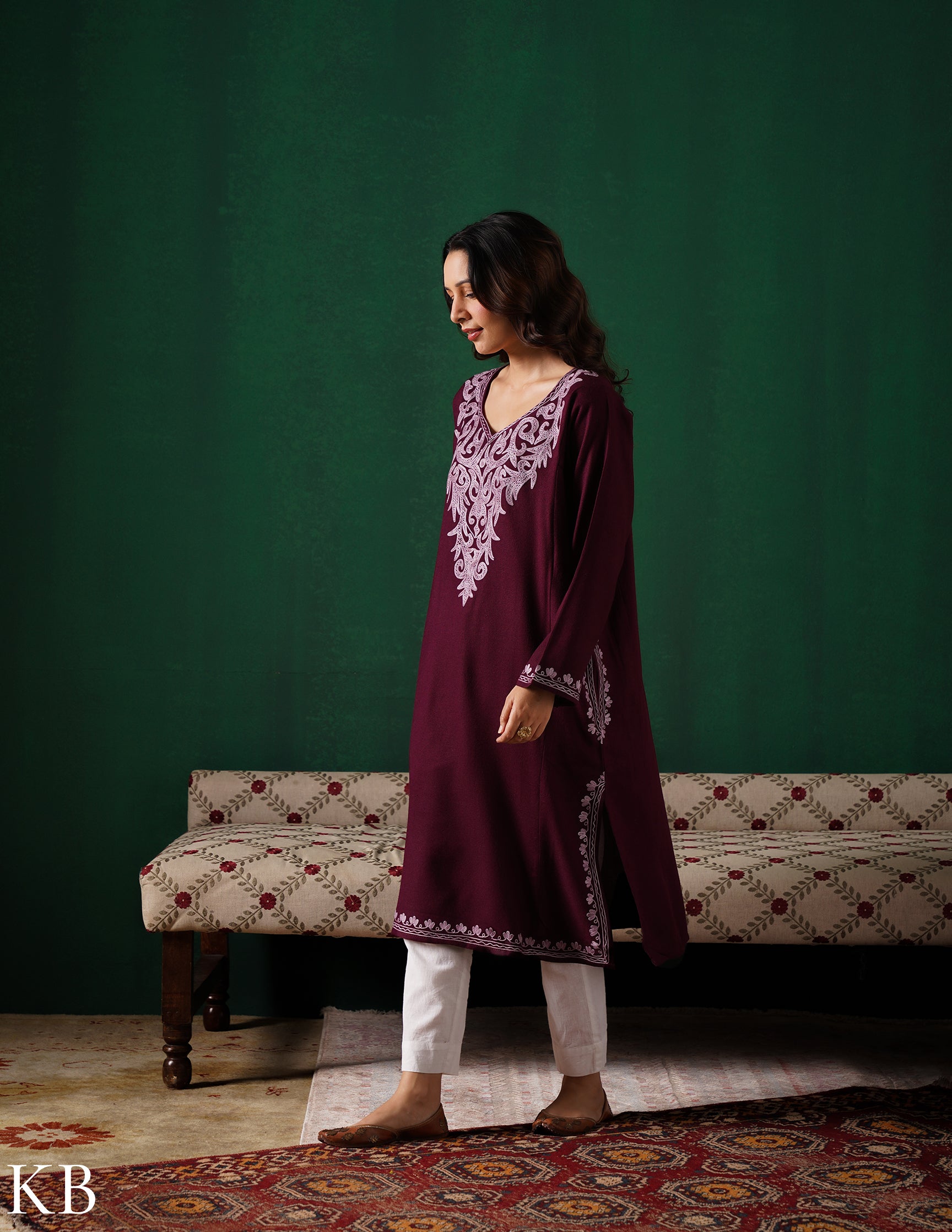 Kashmiri Light Purple Aari Embroidered Woollen Phiran – Wine | Timeless Winter Wear - Kashmir Box
