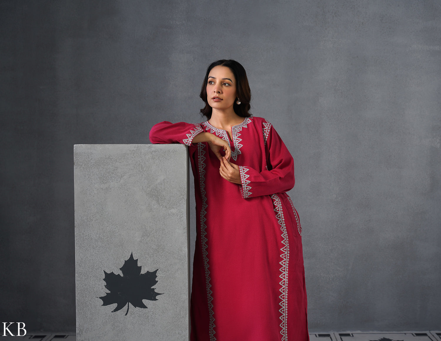 Kashmiri Silver Zari Embroidered Woollen Phiran – Pink | Timeless Winter Wear - Kashmir Box