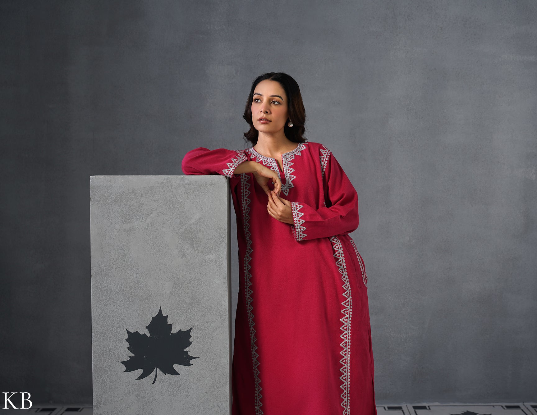 Kashmiri Silver Zari Embroidered Woollen Phiran – Pink | Timeless Winter Wear - Kashmir Box