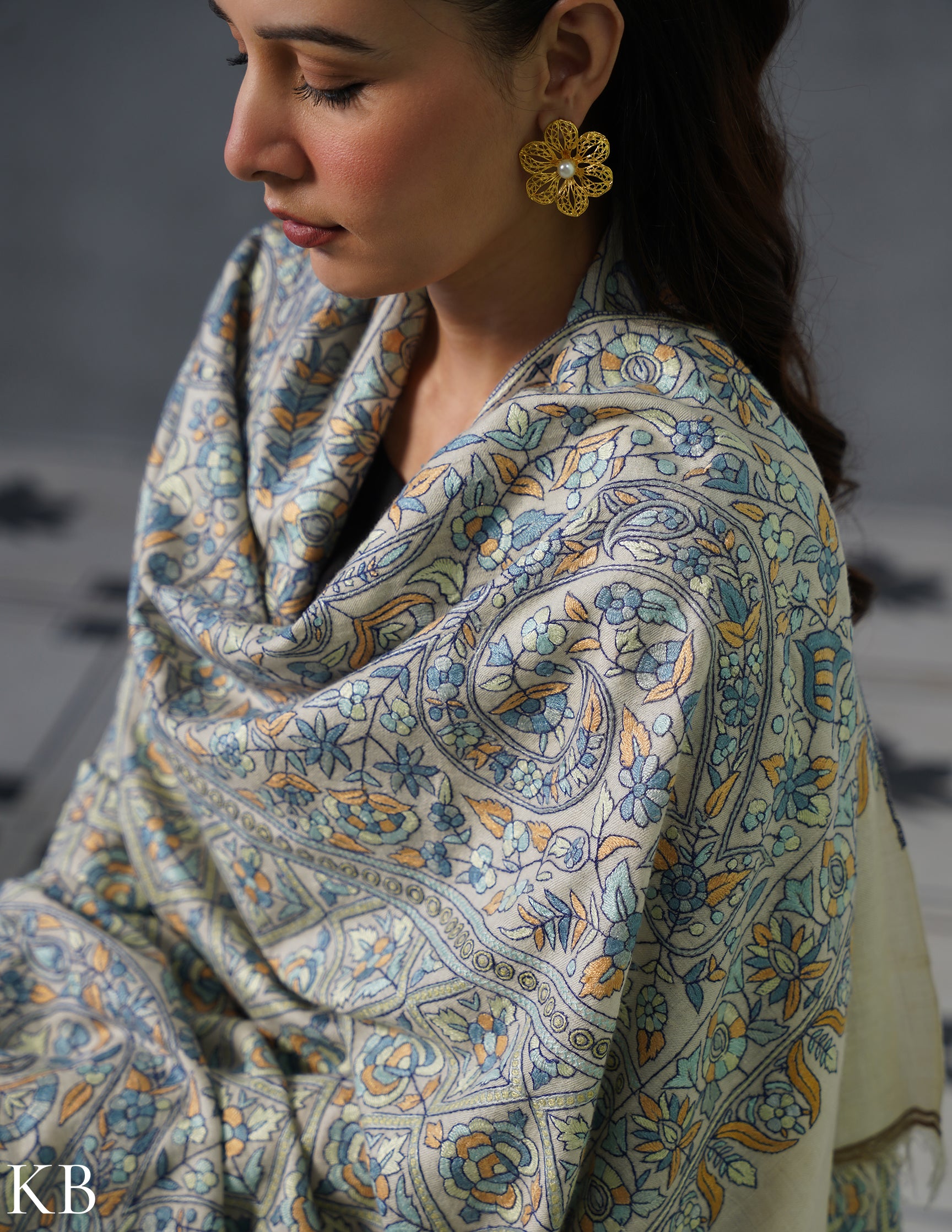 Kashmiri Handwoven Pashmina Jamawar Sozni Shawl – Light Cream | Handwoven Heritage - Kashmir Box