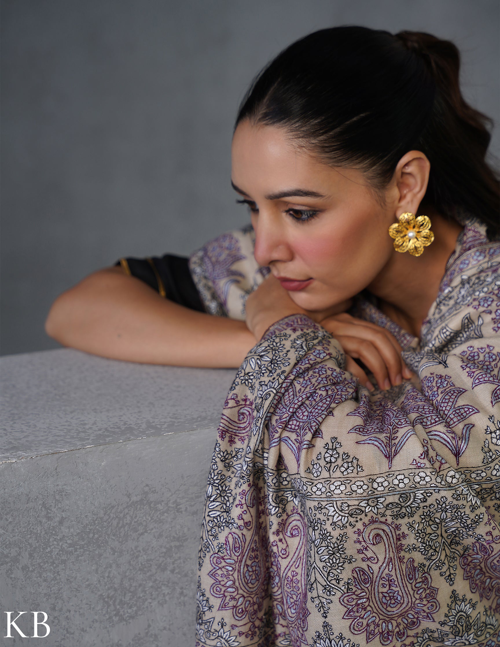 Kashmiri Handwoven Pashmina Bootidar Sozni Shawl – Cream &amp; Lavender | Handwoven Heritage - Kashmir Box