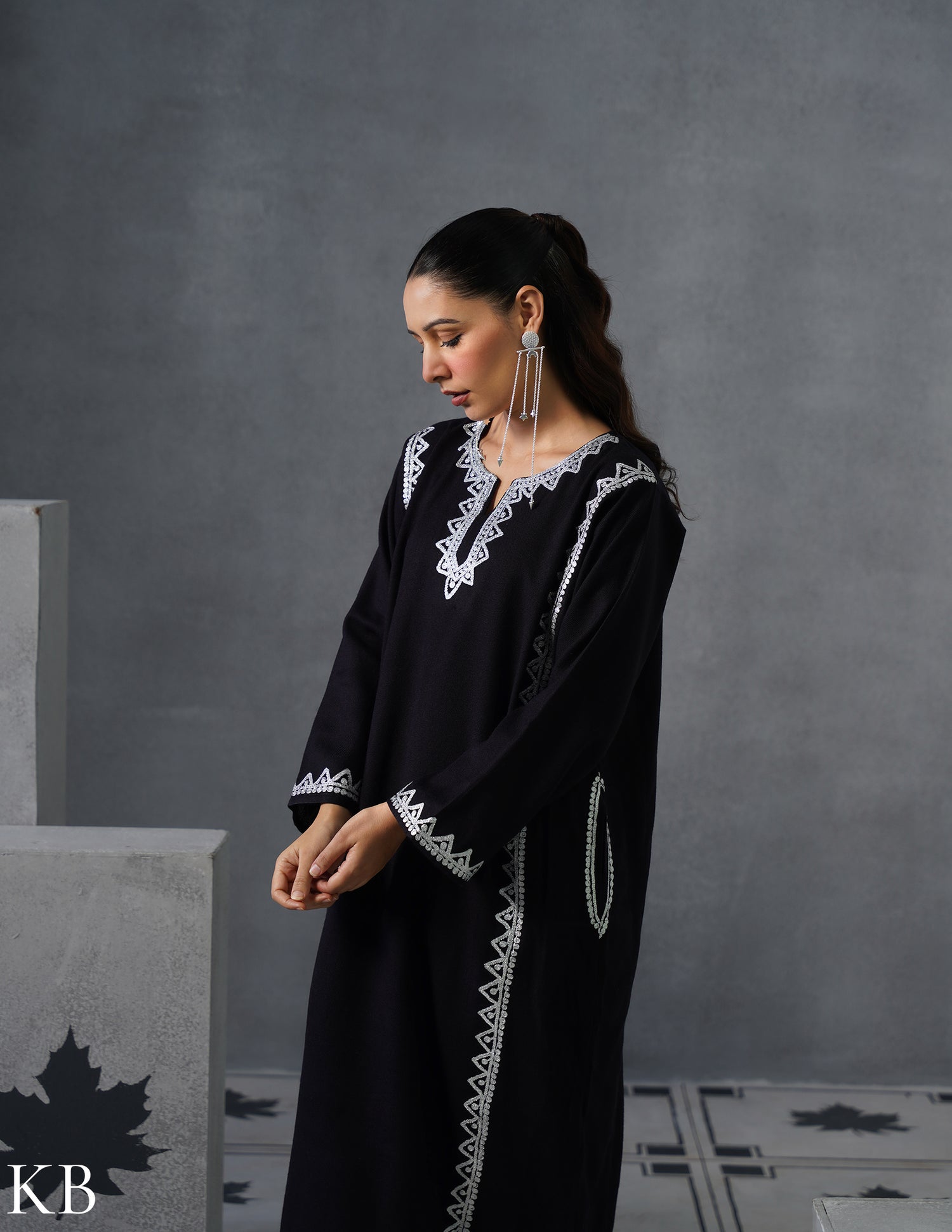 Kashmiri Silver Zari Embroidered Woollen Phiran – Black | Timeless Winter Wear - Kashmir Box