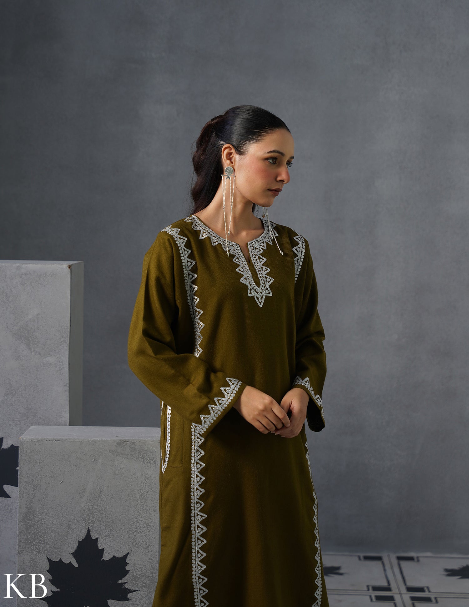 Kashmiri Silver Zari Embroidered Woollen Phiran – Moong Green | Timeless Winter Wear - Kashmir Box