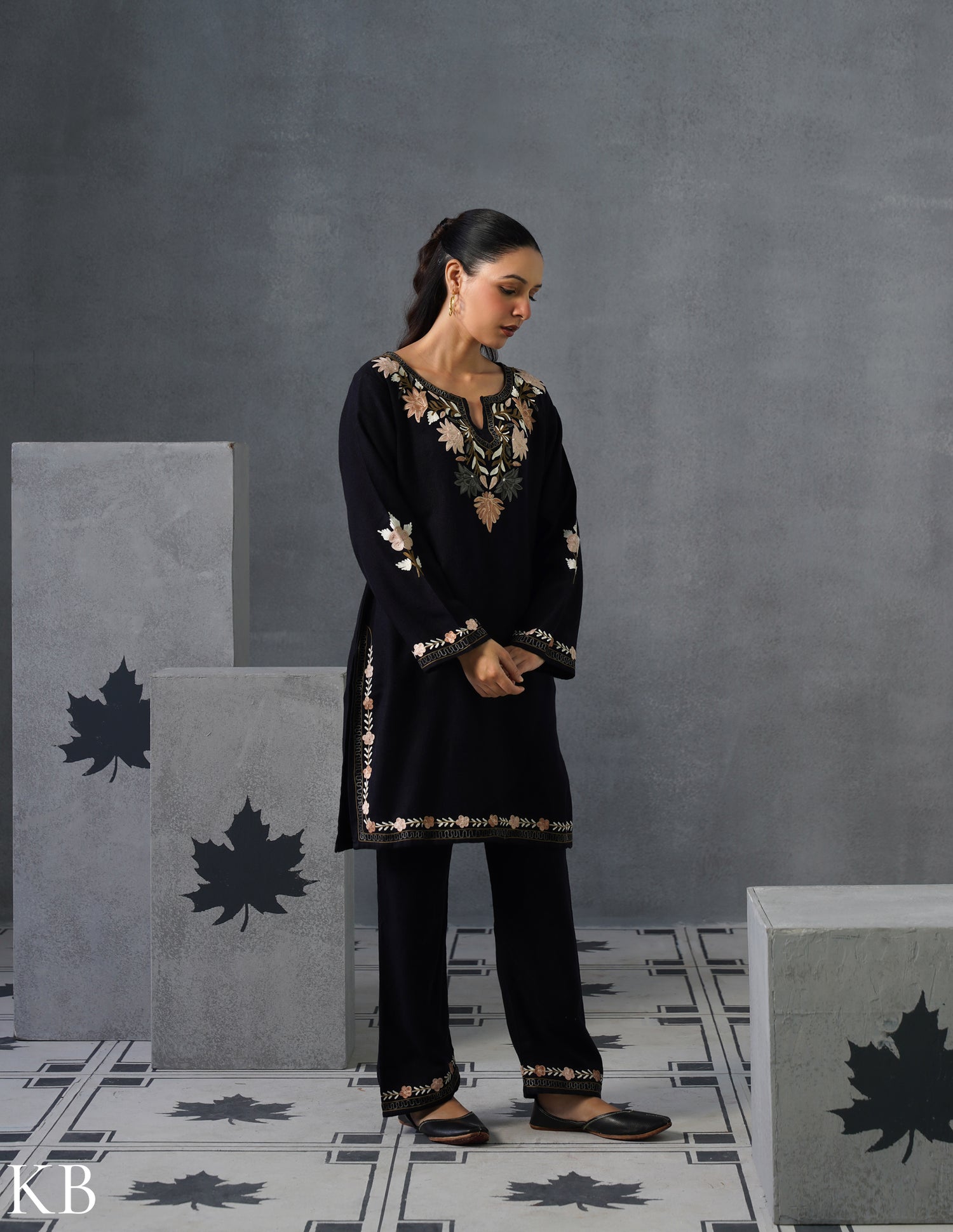 Kashmiri Aari Embroidered Woollen Coordset – Black - Kashmir Box