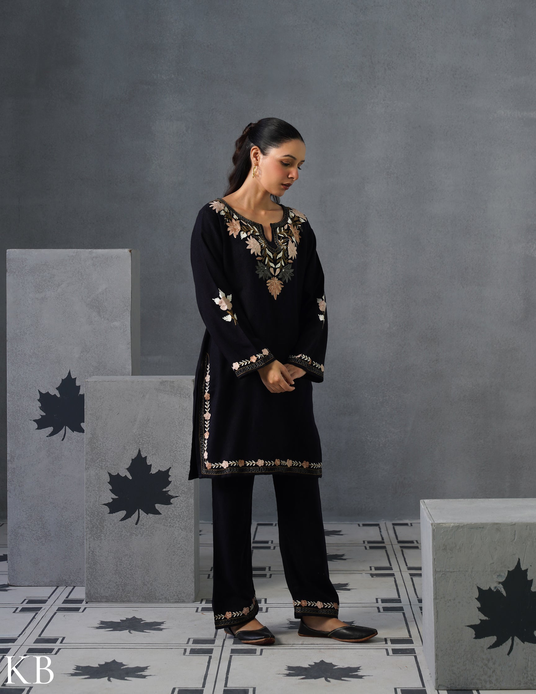 Kashmiri Aari Embroidered Woollen Coordset – Black - Kashmir Box