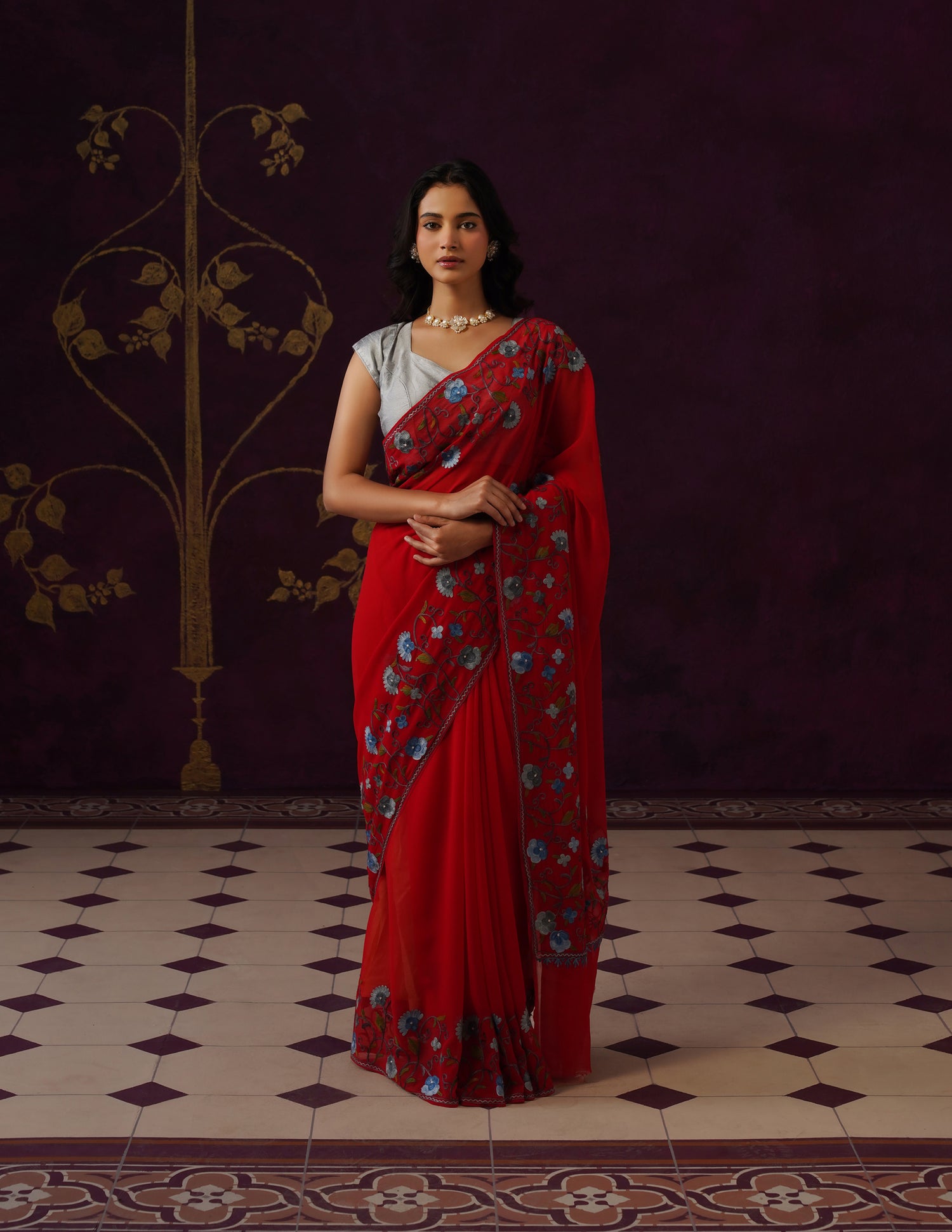 Kashmiri Aari Embroidered Georgette Saree – Red