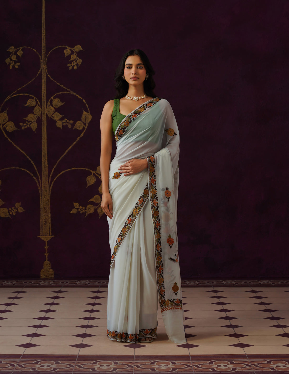 Kashmiri Aari Embroidered Georgette Saree – Off-White