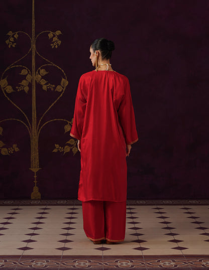 Kashmiri Tilla Embroidered Silk Phiran Set – Red