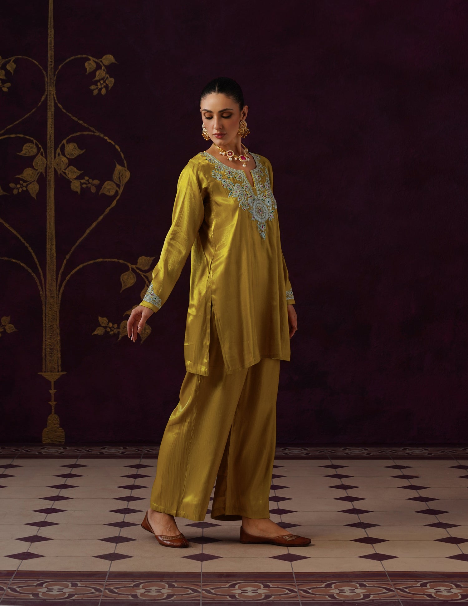 Kashmiri Tilla &amp; Thread Embroidered Silk Co-ord Set – Mustard Yellow