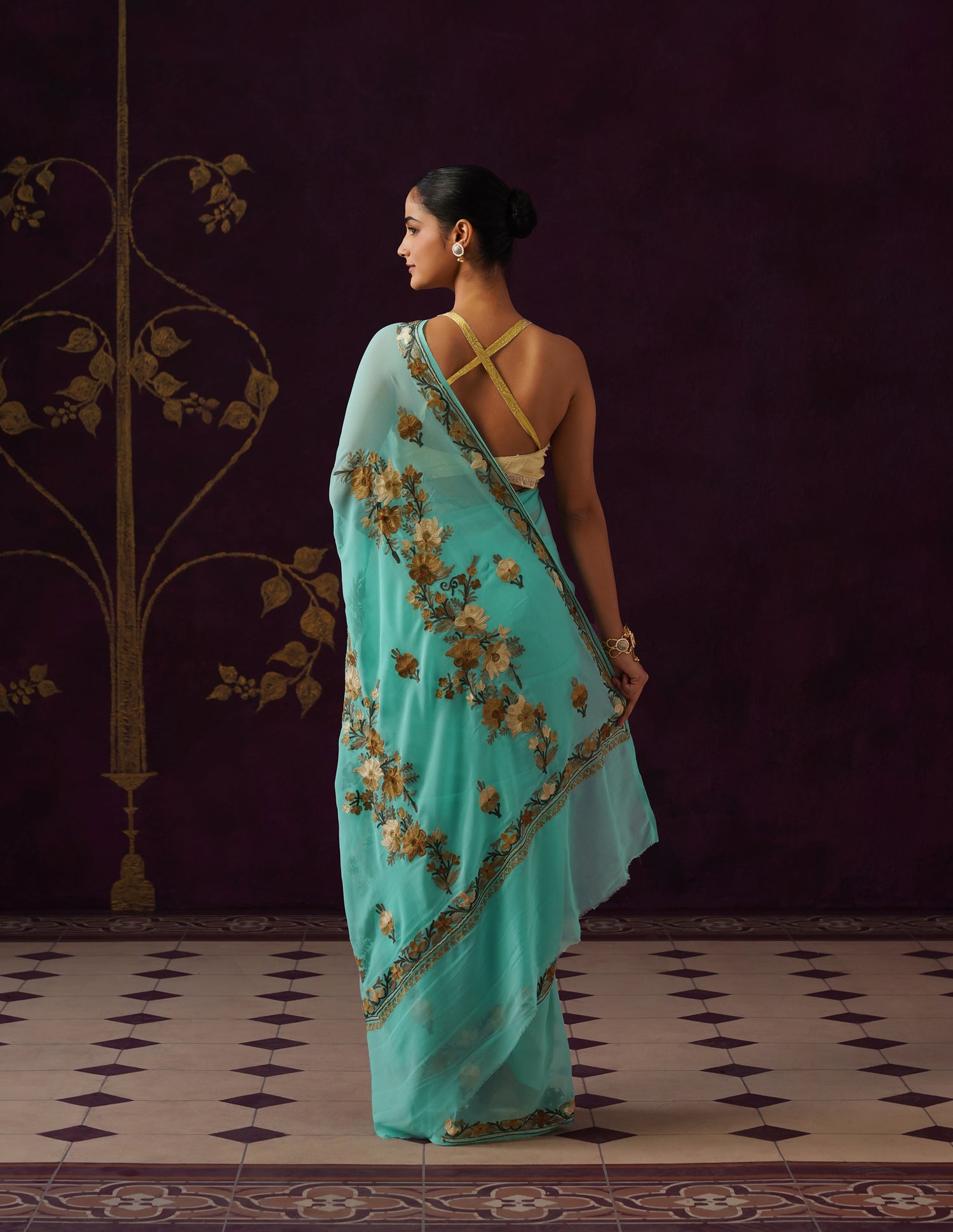 Kashmiri Aari Embroidered Georgette Saree – Turquoise