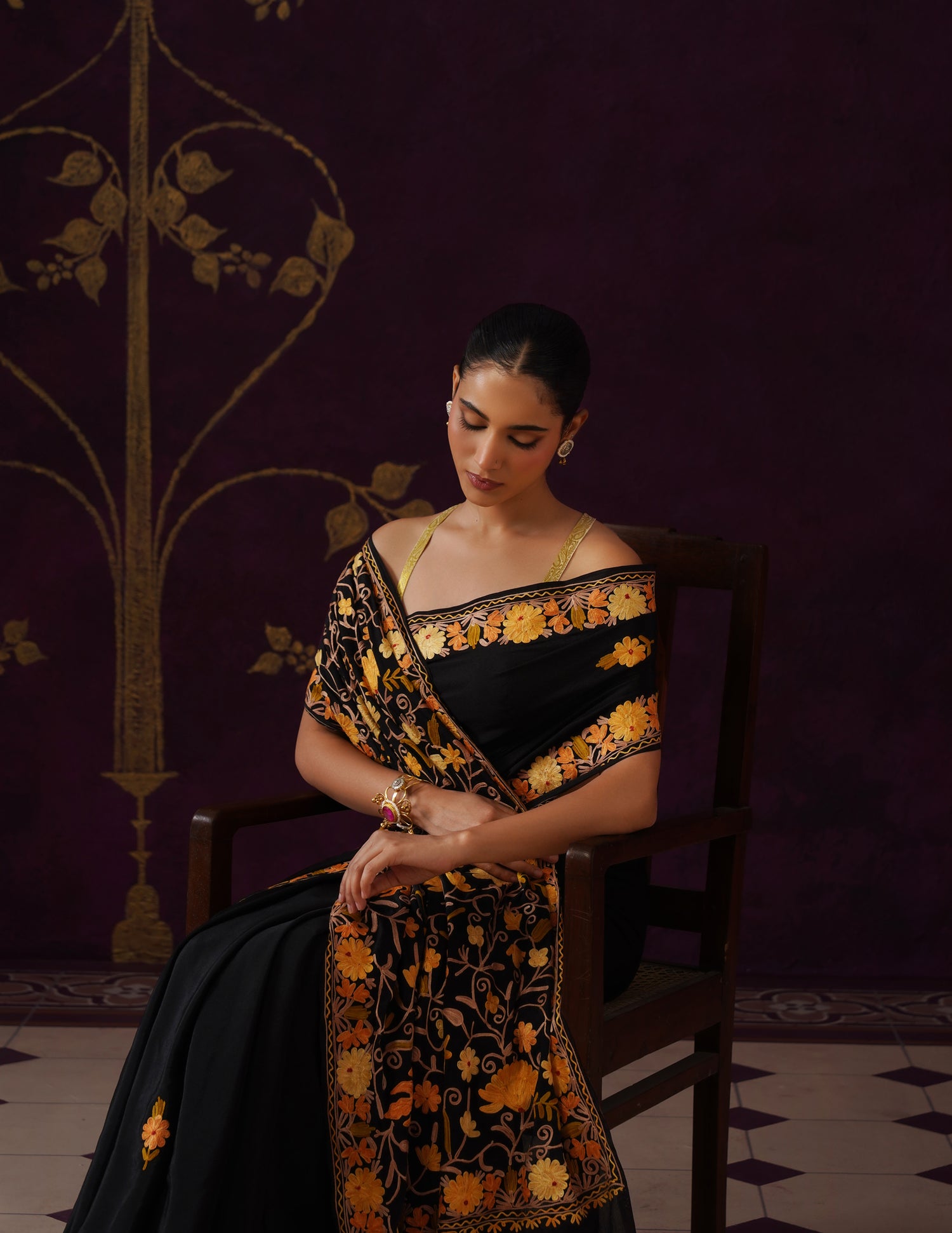 Kashmiri Aari Embroidered Georgette Saree – Black