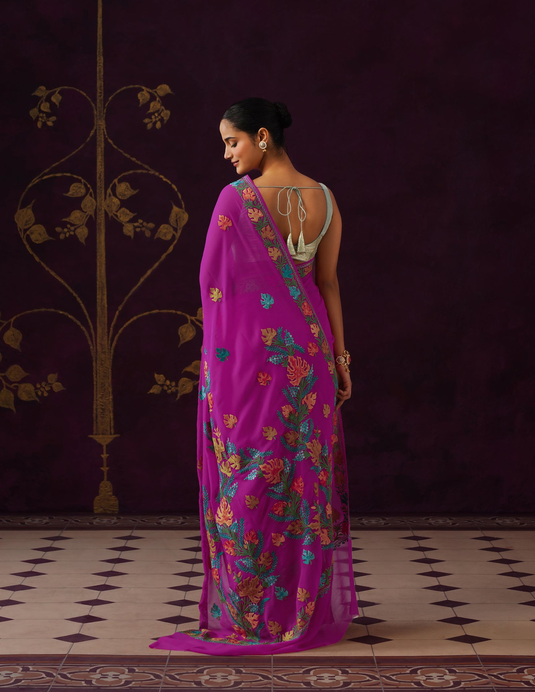 Kashmiri Aari Embroidered Georgette Saree – Hot Magenta