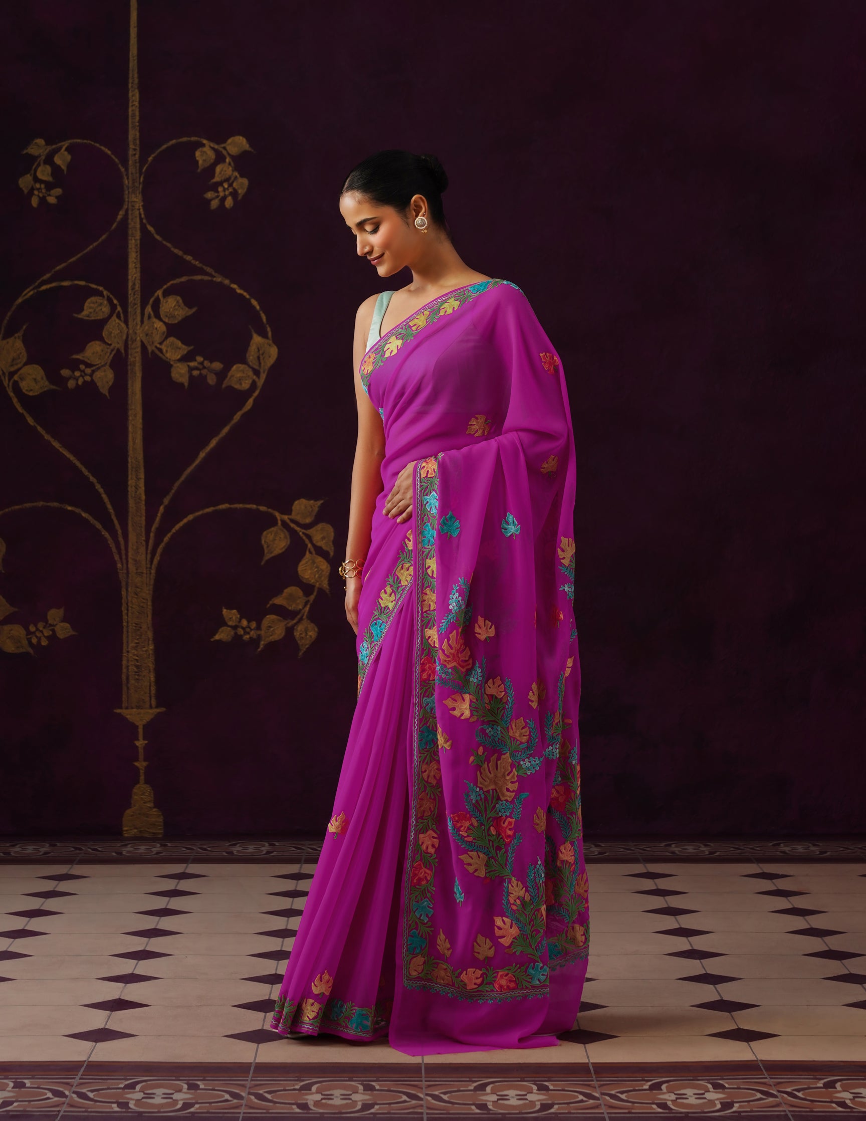 Kashmiri Aari Embroidered Georgette Saree – Hot Magenta