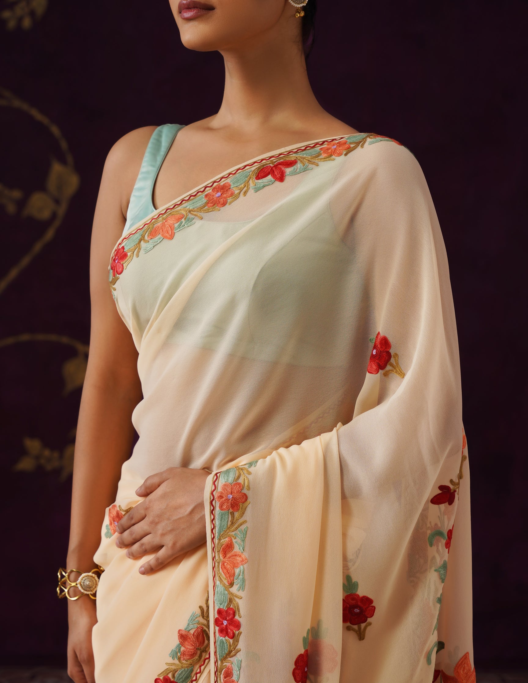 Kashmiri Aari Embroidered Georgette Saree – Cream