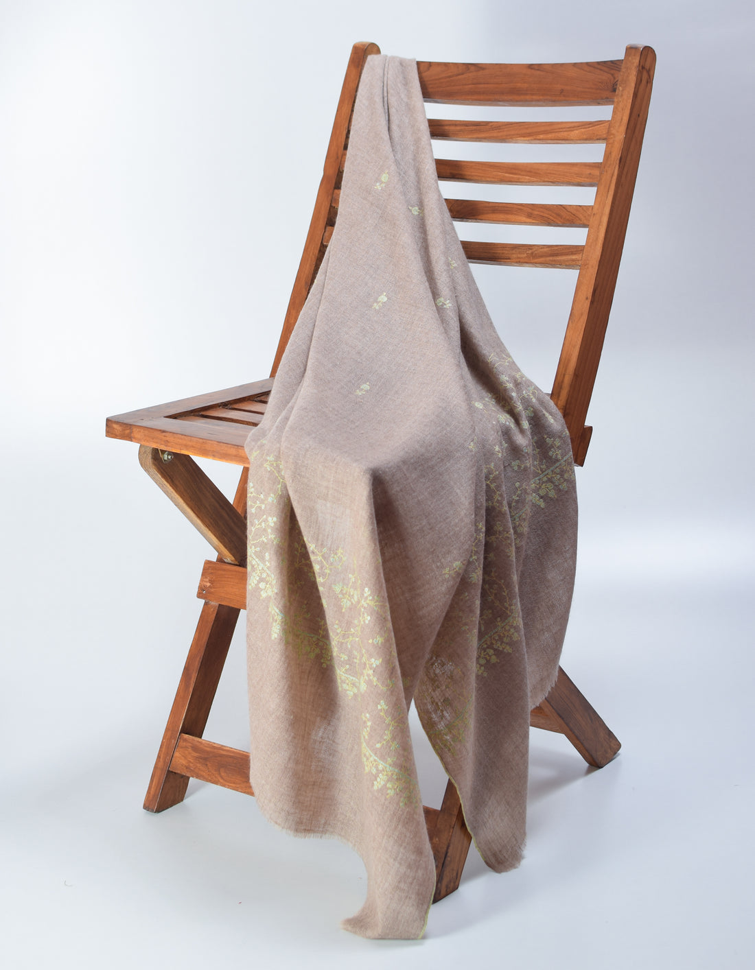 Pale Khaki Handwoven Sozni Embroidered Cashmere Pashmina Stole - Kashmir Box