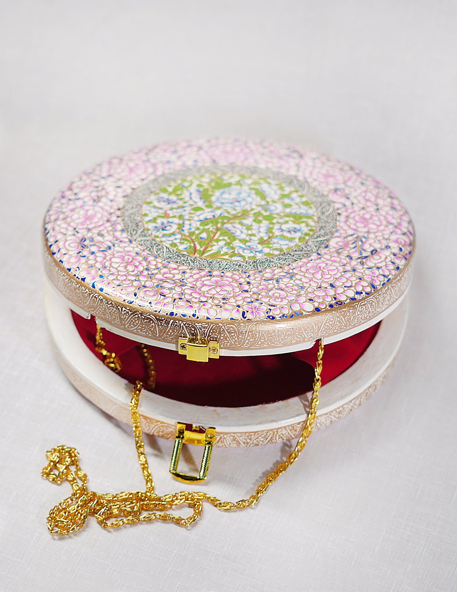 Handmade Kashmir Papier-Mâché Round Clutch — Hand-Painted Design | Ø 20 cm × 4.5 cm (H)