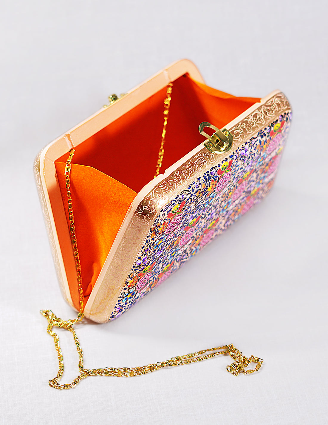 Papier-Mâché Trapezium Clutch — Hand-Painted Design | 13 cm (L) × 21.5 cm (B) × 4.5 cm (H)