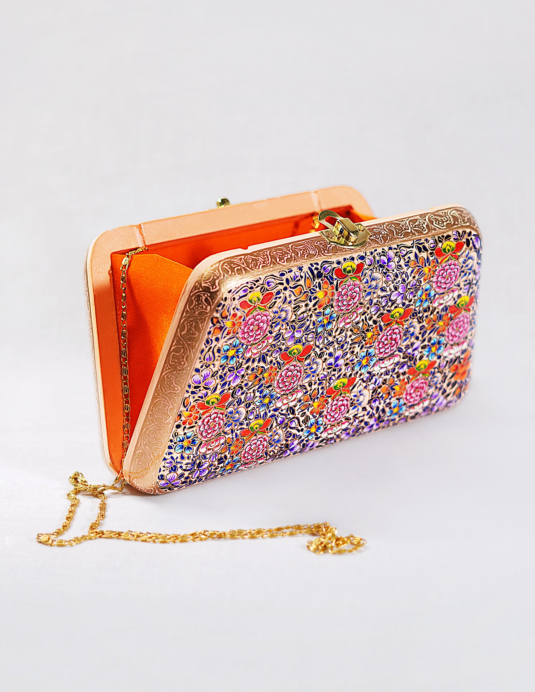 Handmade Kashmir Papier-Mâché Trapezium Clutch — Hand-Painted Design | 13 cm (L) × 21.5 cm (B) × 4.5 cm (H)