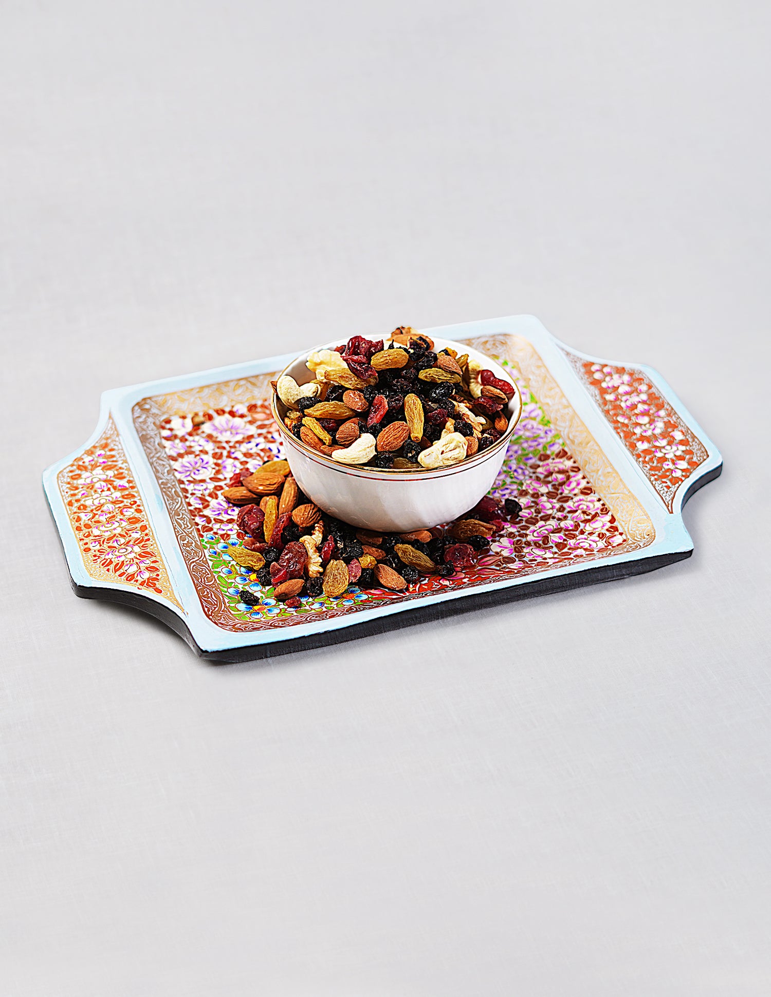 Handmade Kashmir Papier-Mâché Tray with Handle — Hand-Painted Design | 19.5 cm (L) × 30.3 cm (B) × 2.5 cm (H)