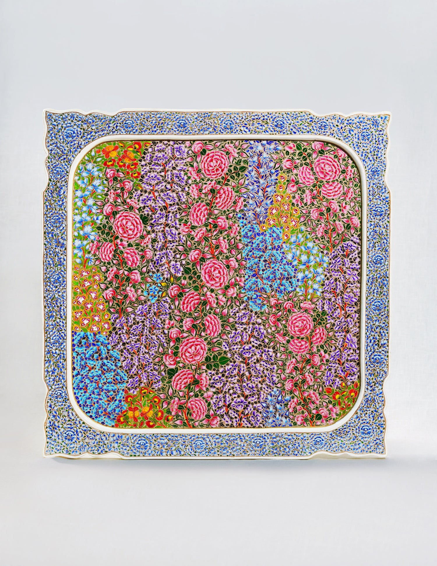 Handmade Kashmir Papier-Mâché Wall Panel — Hand-Painted Design | 45 cm (L) × 45 cm (B) × 1 cm (H)