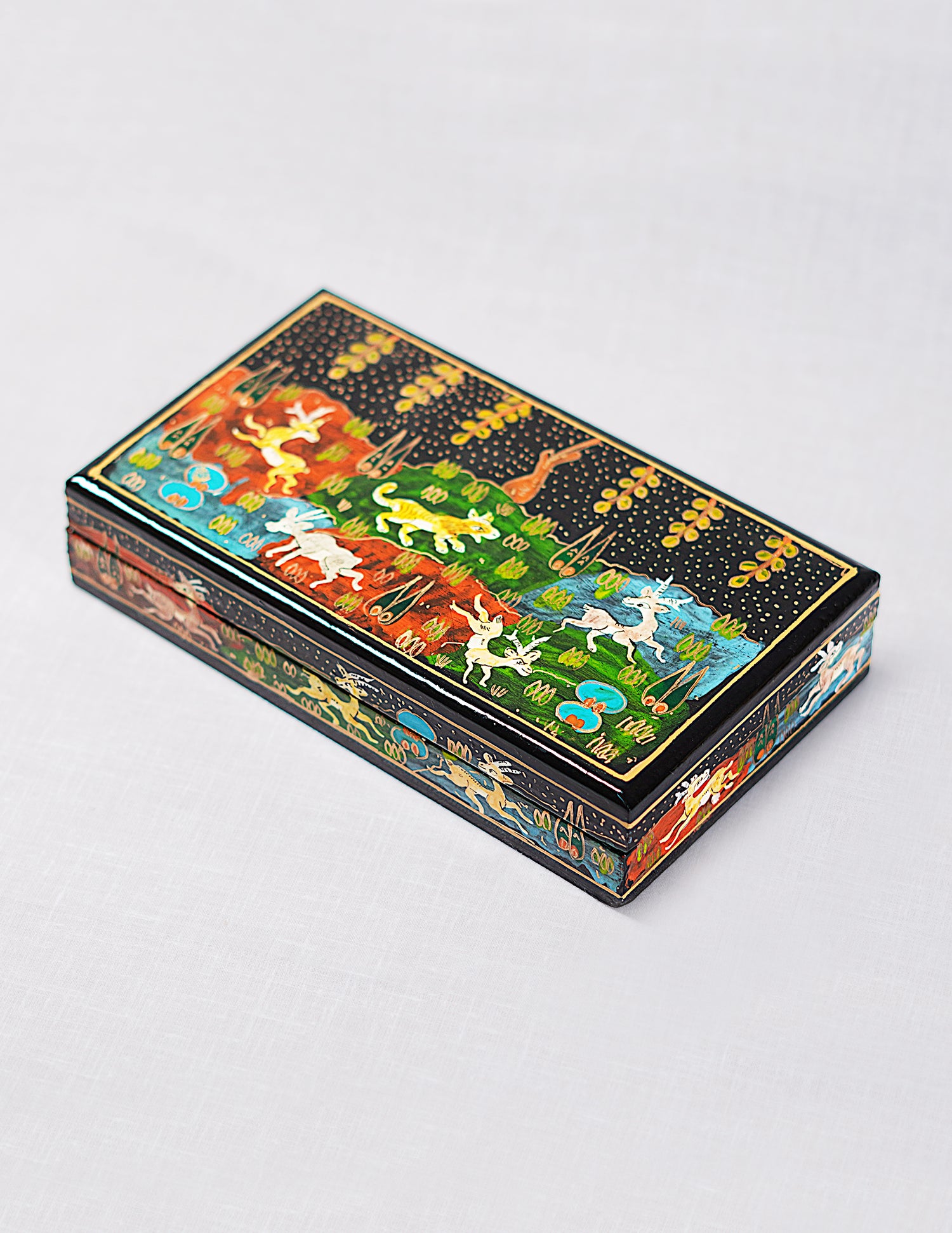 Handmade Kashmir Papier-Mâché Flat Box — Hand-Painted Design | 10 cm (L) × 17.5 cm (B) × 3.5 cm (H)