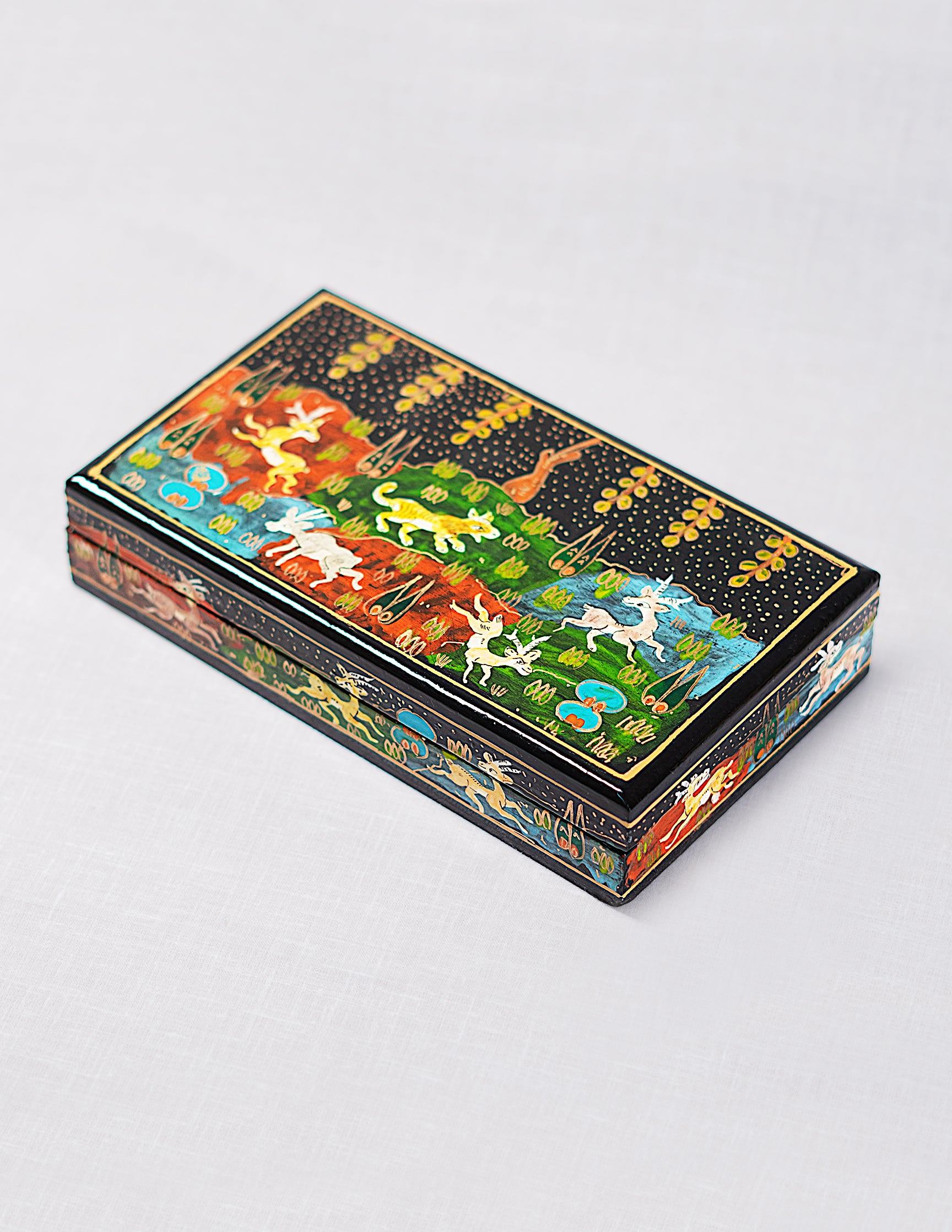 Handmade Kashmir Papier-Mâché Flat Box — Hand-Painted Design | 10 cm (L) × 17.5 cm (B) × 3.5 cm (H)