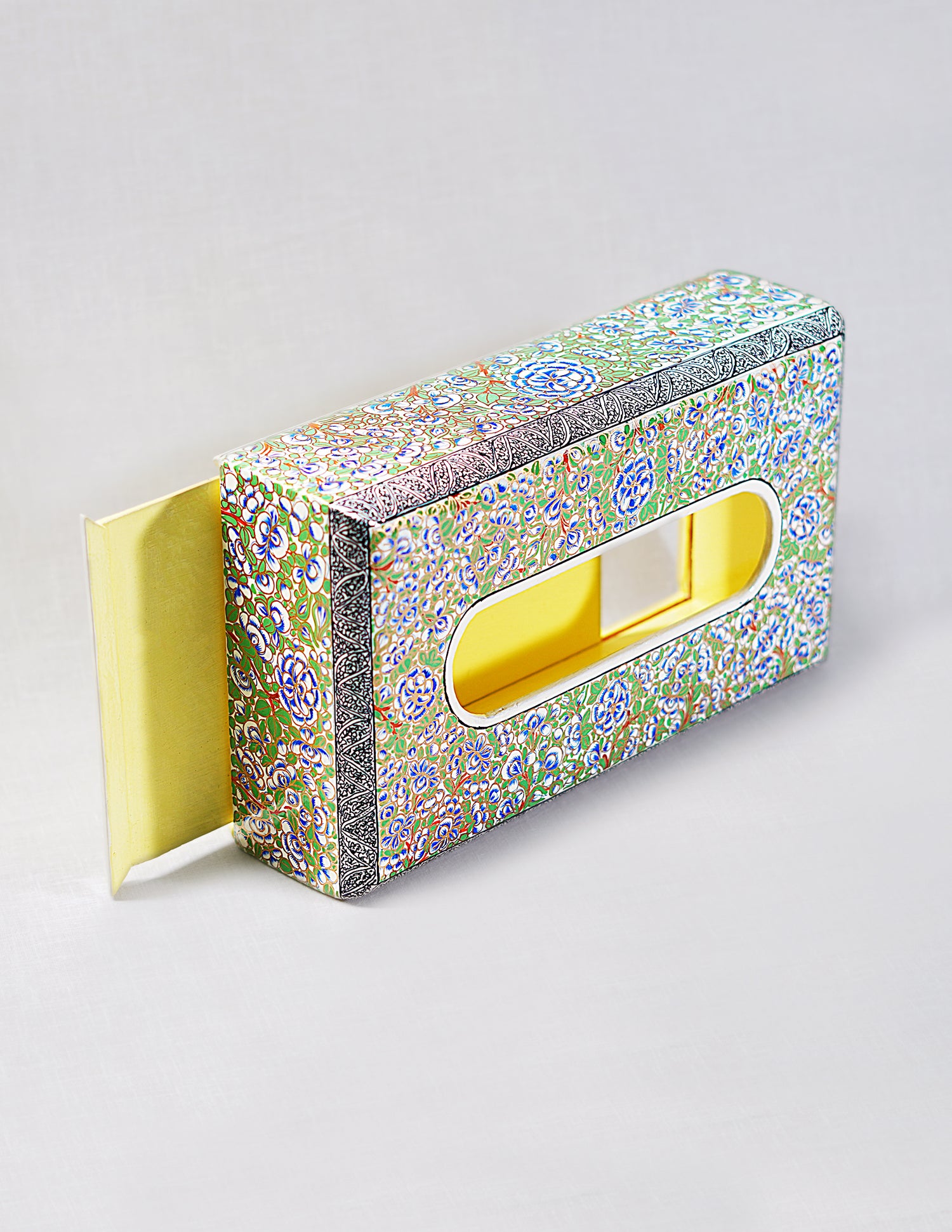 Handmade Kashmir Papier-Mâché Tissue Box — Hand-Painted Design | 14.5 cm (L) × 25 cm (B) × 7.5 cm (H)