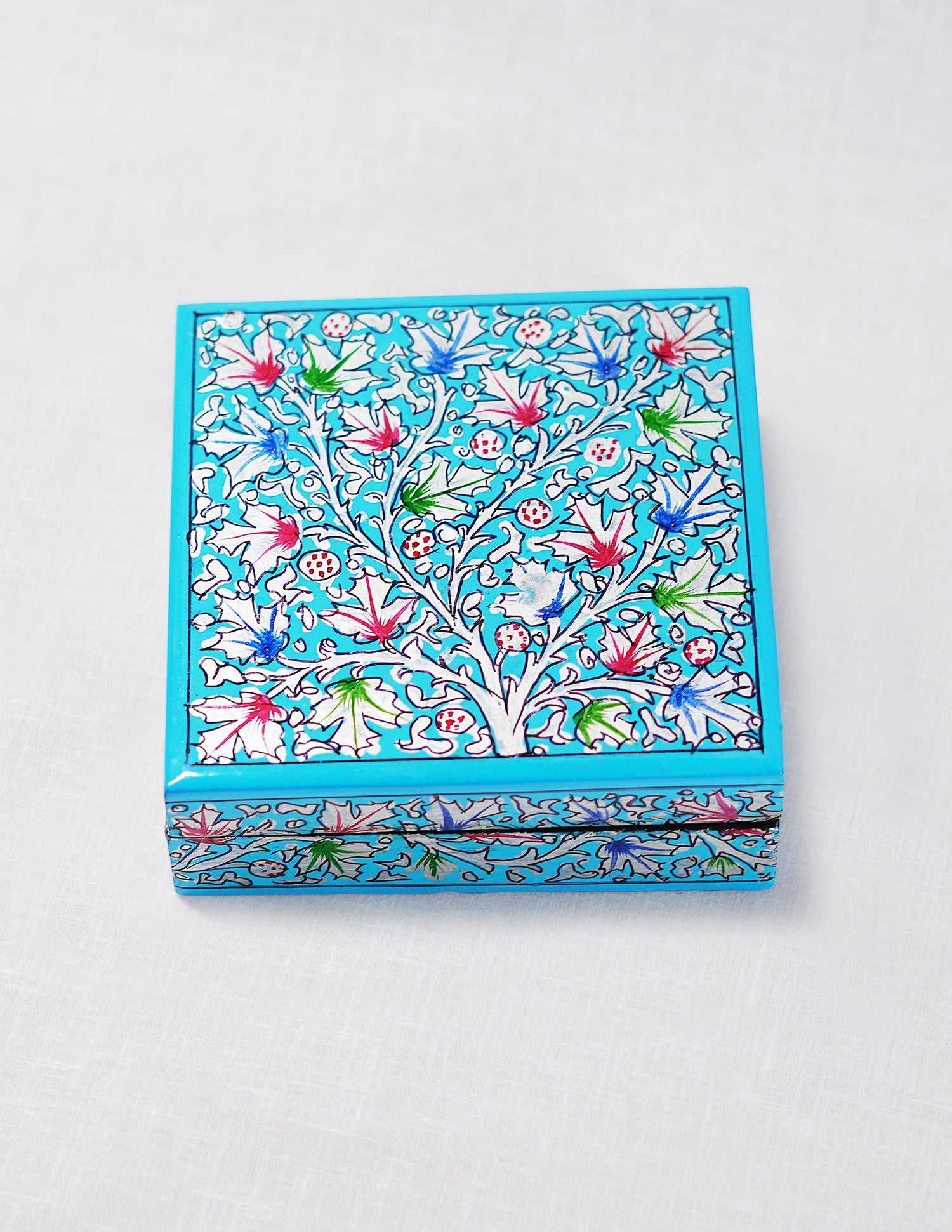 Handmade Kashmir Papier-Mâché Coaster Set — Hand-Painted Design | 11.2 cm (L) × 11.2 cm (B) × 3.5 cm (H)