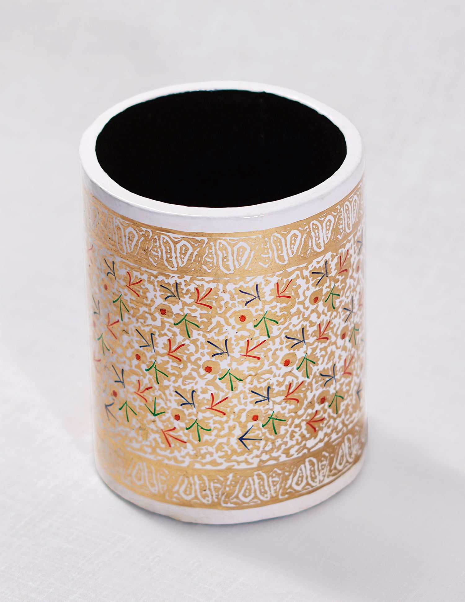 Handmade Kashmir Papier-Mâché Pen Holder — Hand-Painted Design | Ø 7.5 cm × 10.8 cm (H)