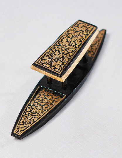 Handmade Kashmir Papier-Mâché Decorative Shikara — Hand-Painted Design | 4 cm (L) × 21 cm (B) × 5.5 cm (H)