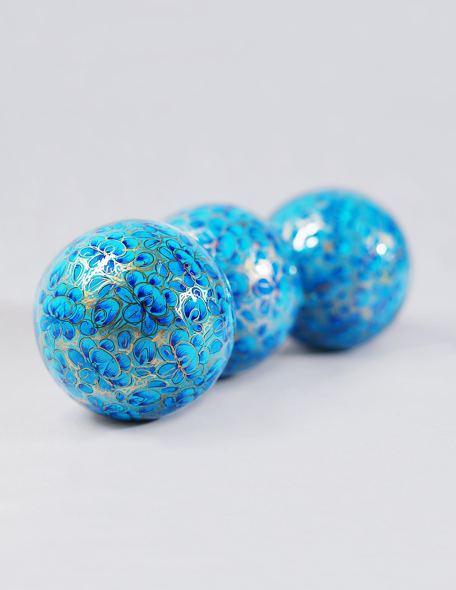 Handmade Kashmir Papier-Mâché Balls (Set of 3) — Hand-Painted Design | Ø 7 cm each (set of 3)
