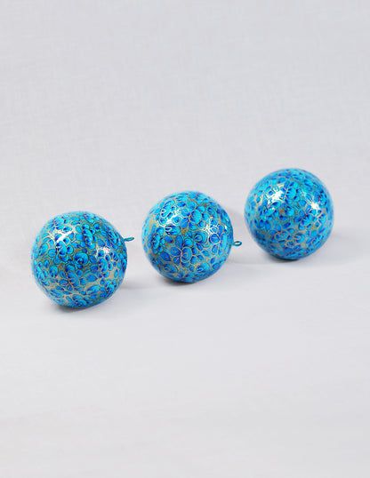 Handmade Kashmir Papier-Mâché Balls (Set of 3) — Hand-Painted Design | Ø 7 cm each (set of 3)