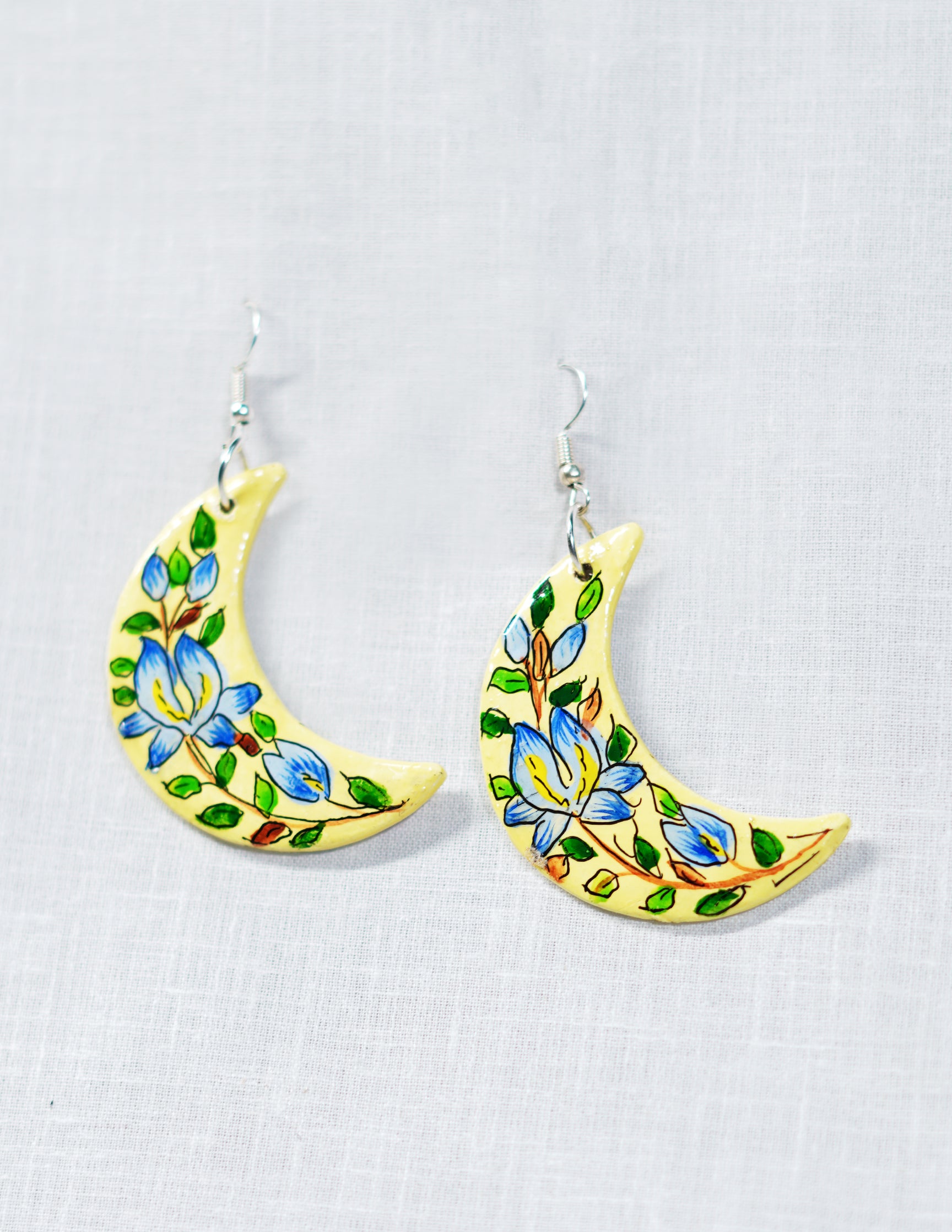 Handmade Kashmir Papier-Mâché Ear Ring (Set of 2) — Hand-Painted Design | 5 cm (L) × 2 cm (B)