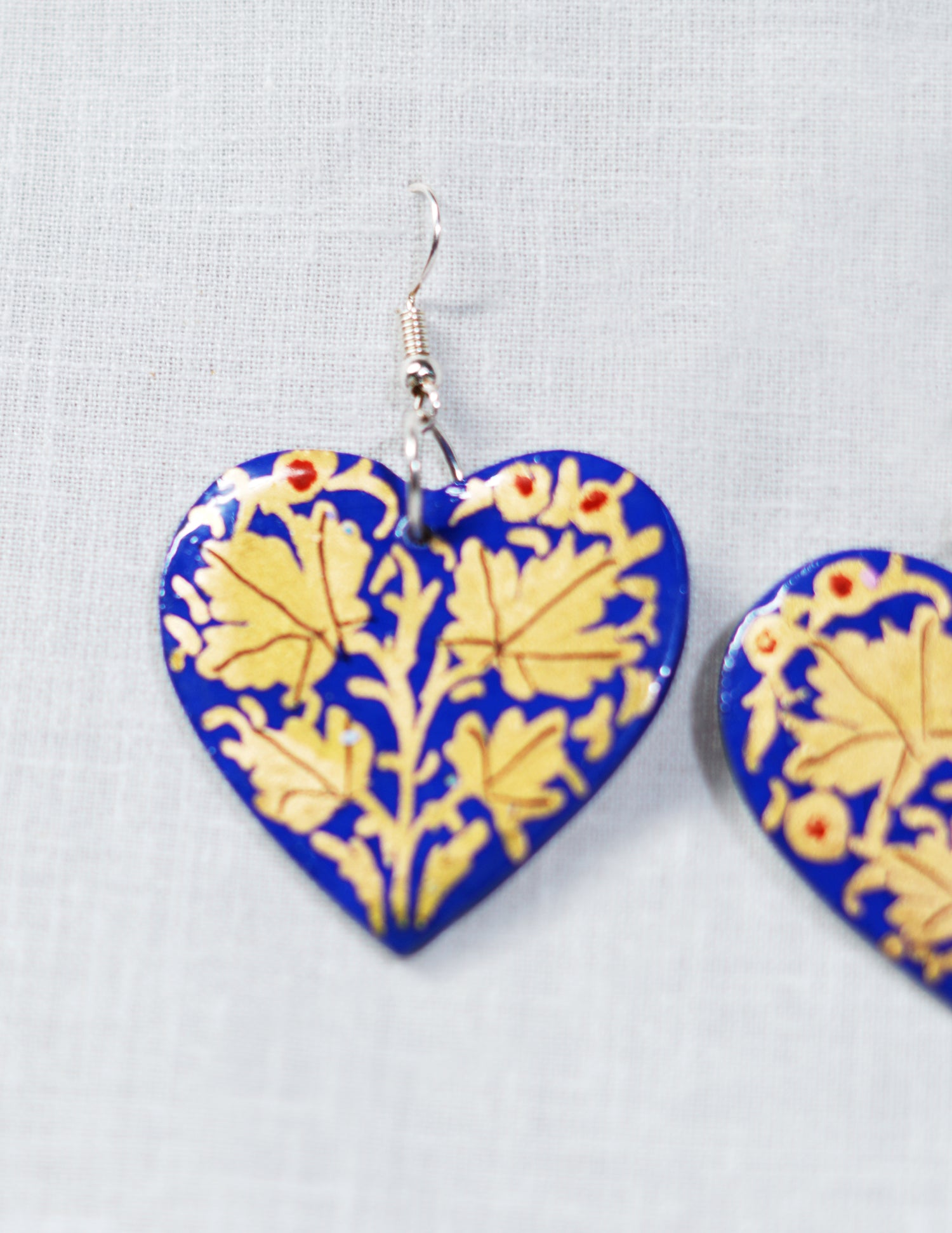 Handmade Kashmir Papier-Mâché Ear Ring (Set of 2) — Hand-Painted Design | 3.5 cm (L) × 3.5 cm (B)