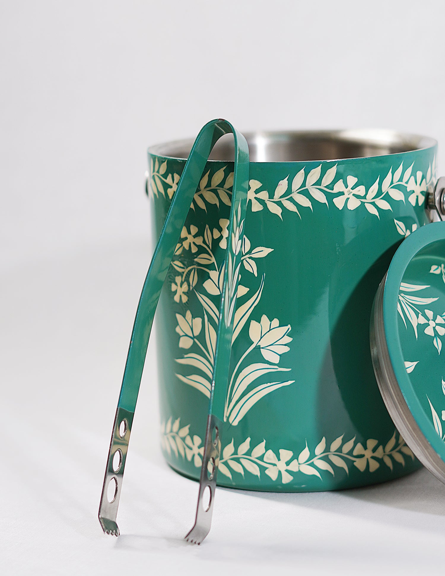 Handmade Kashmir Papier-Mâché Ice Bucket with Tong — Hand-Painted Design | Ø 12.5 cm × 13.5 cm (H); Tong: 16 cm